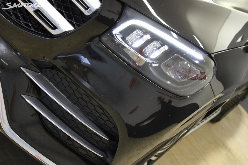 Mercedes-Benz GLS, 400d - fotka 4