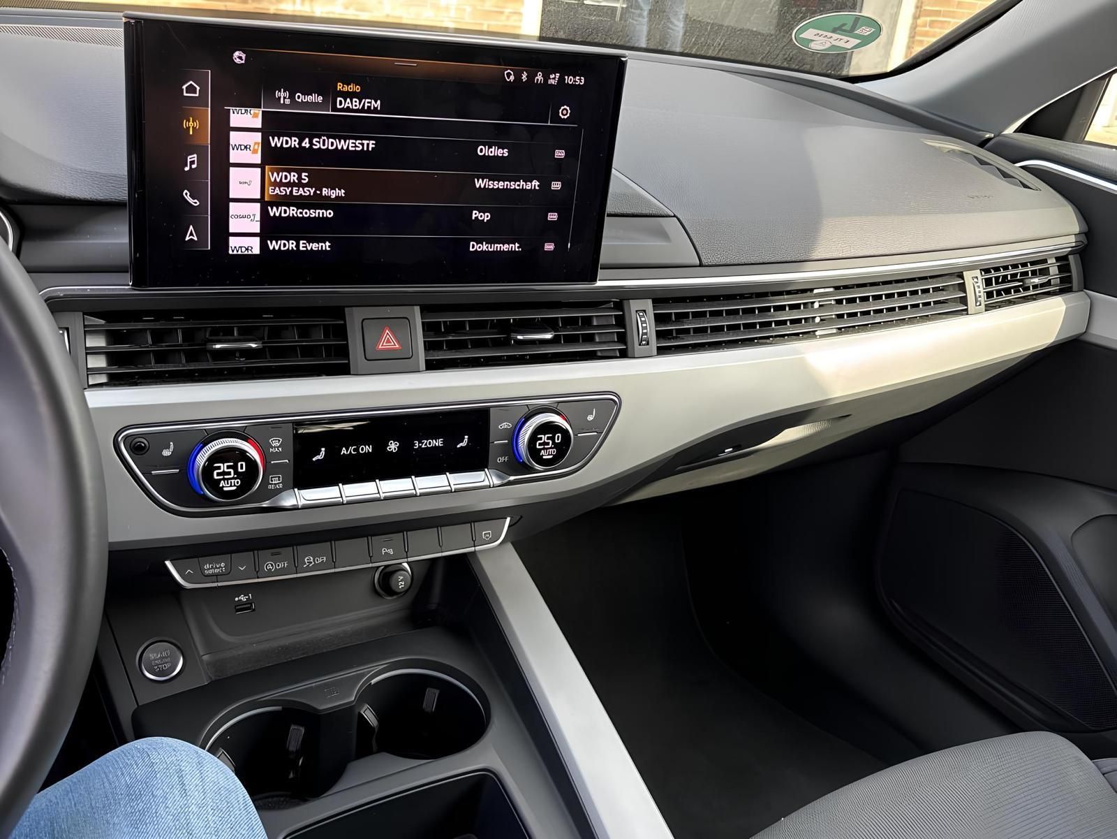 Audi A4, 40TDI 150kW Sport 1.Maj DPH - fotka 4