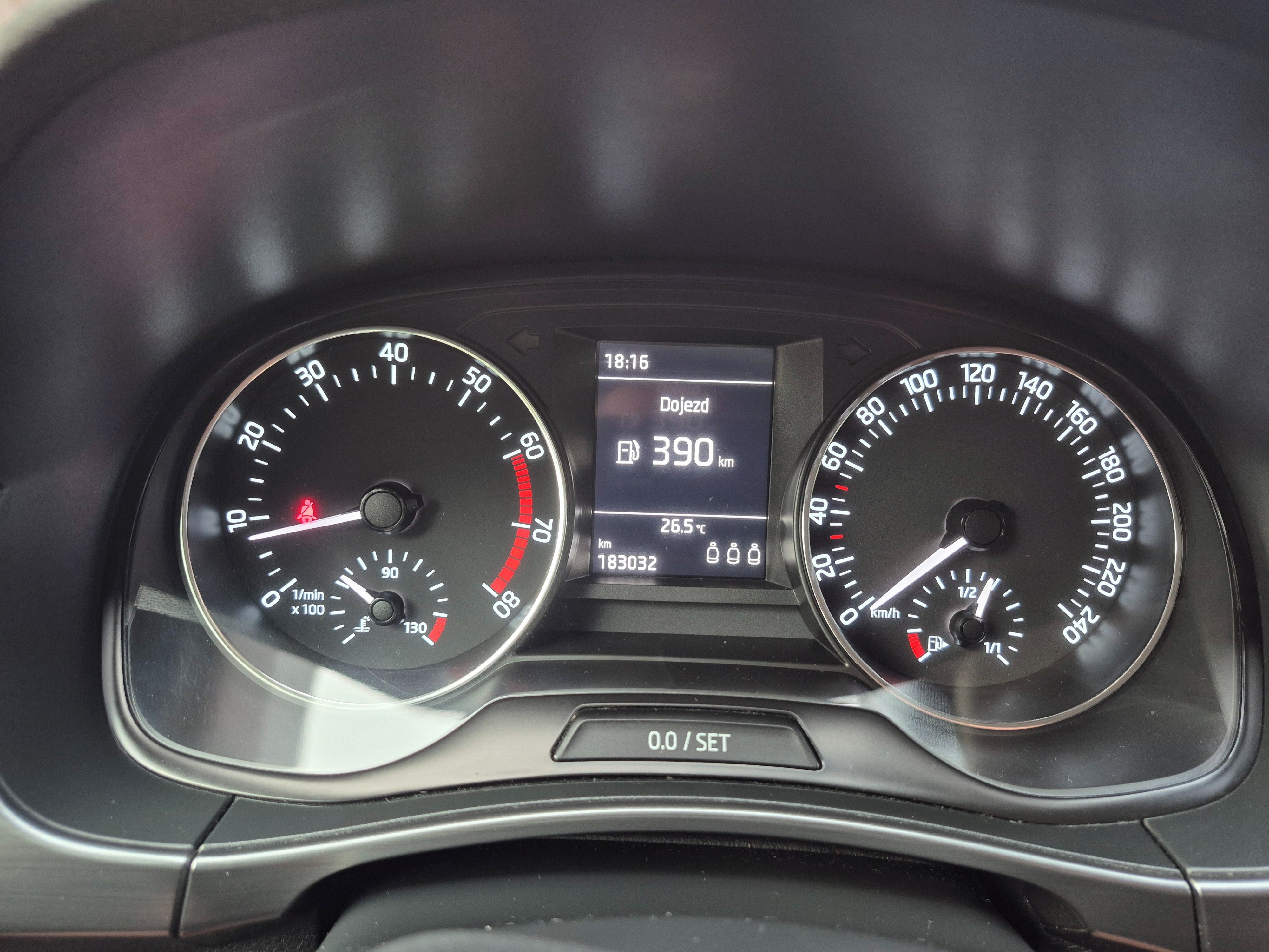 Škoda Fabia, 1.2 Tsi 81 kw, style 1.maj Čr - fotka 3