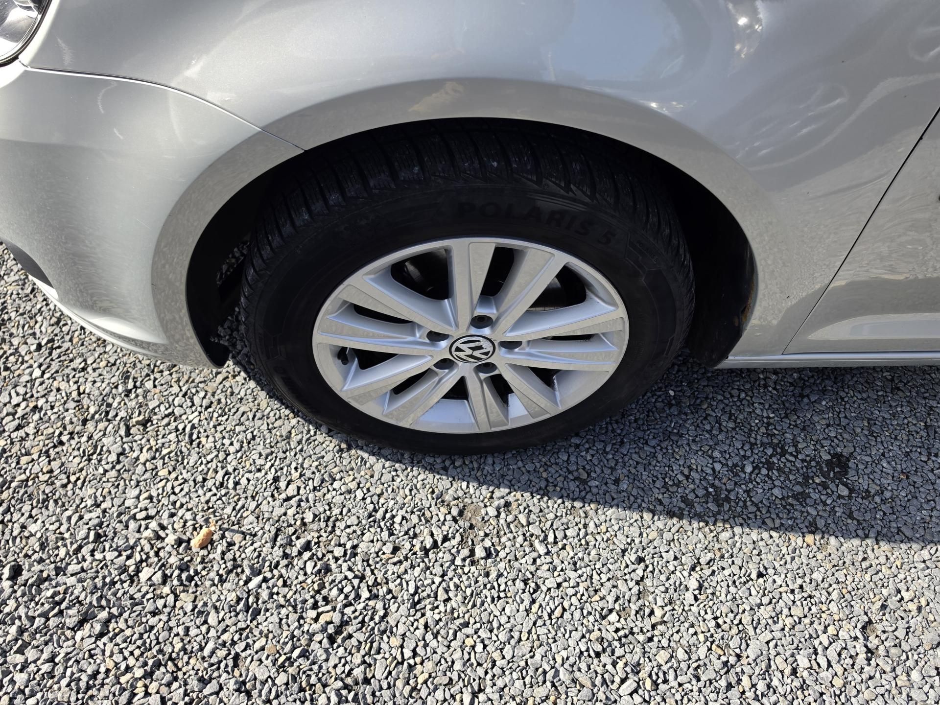 Volkswagen Touran, 1.6 TDI 7 Mist - fotka 5