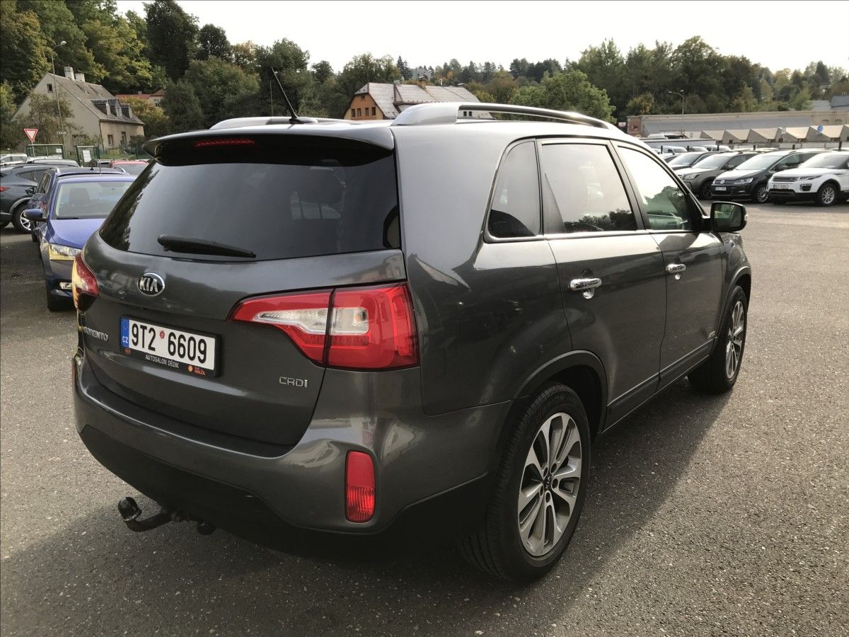 Kia Sorento, 2,2 CRDi 145kW 4x4 - fotka 5