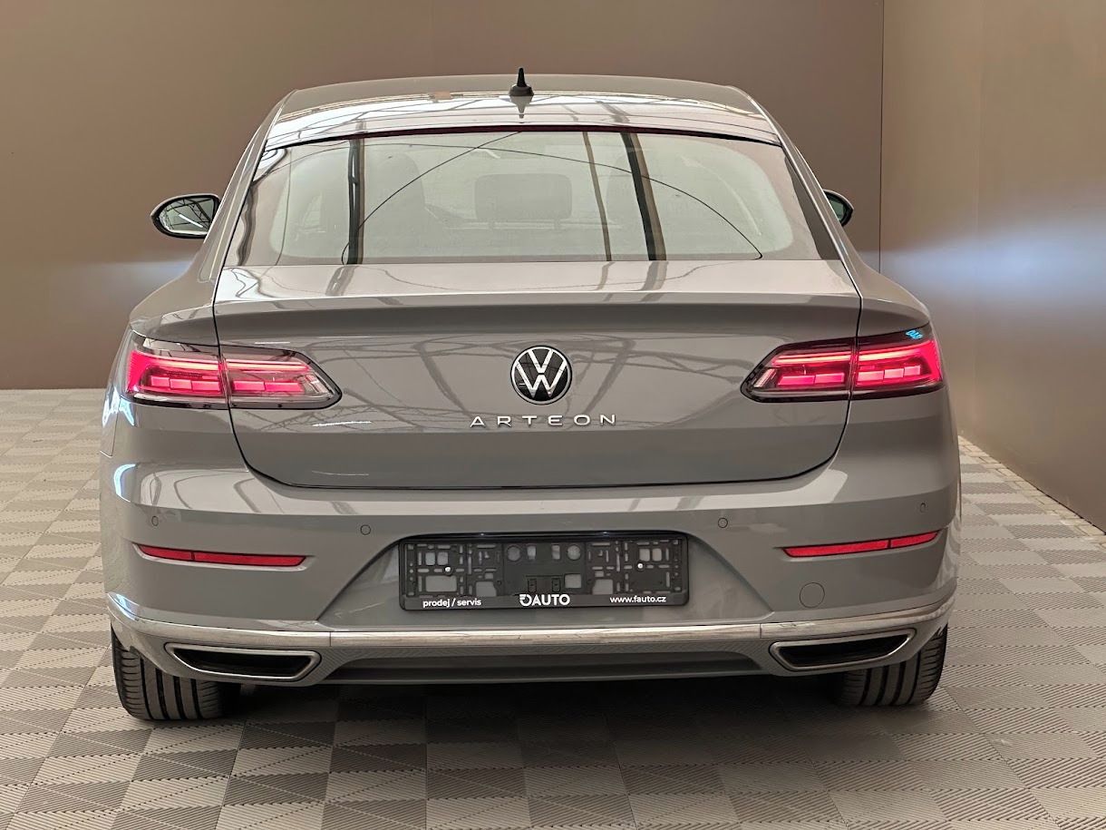 Volkswagen Arteon, Elegance 2.0 TSI DSG 140 KW - fotka 6