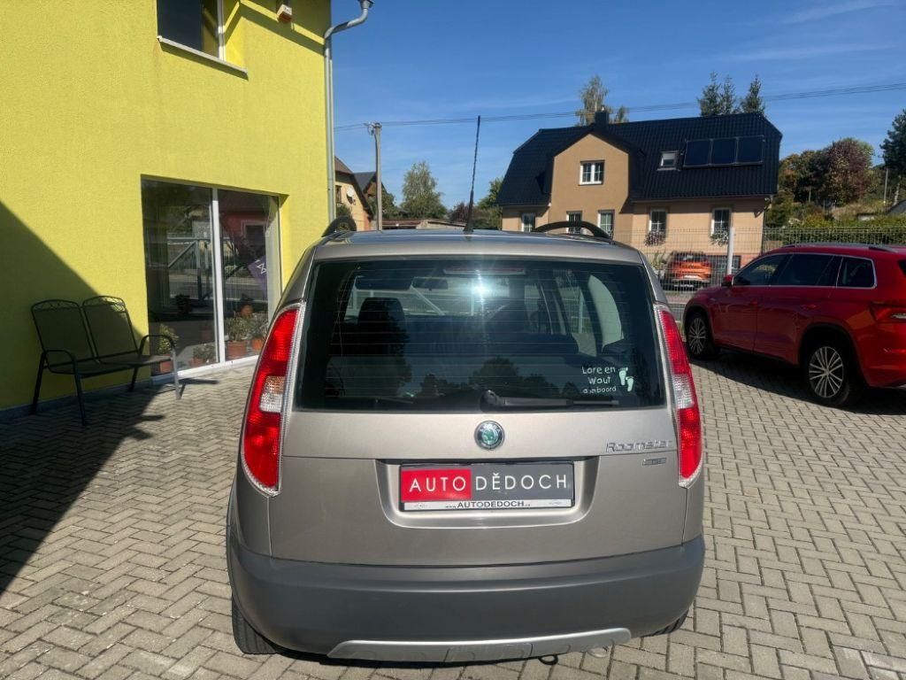 Škoda Roomster, SCOUT 1,2 TSi SERVISKA - fotka 6