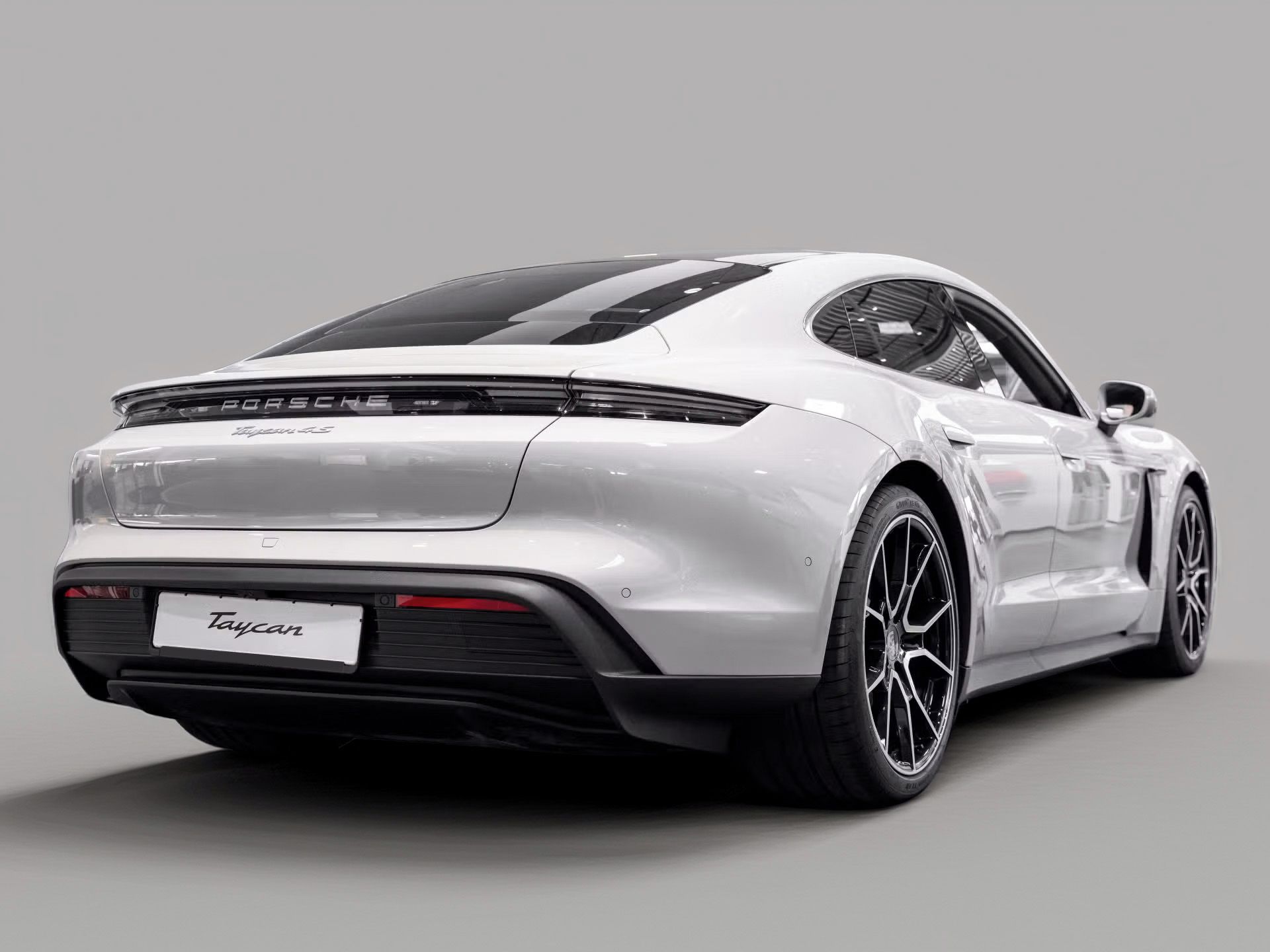 Porsche Taycan, 4S Pano HuD 360 HD-Matrix - fotka 4