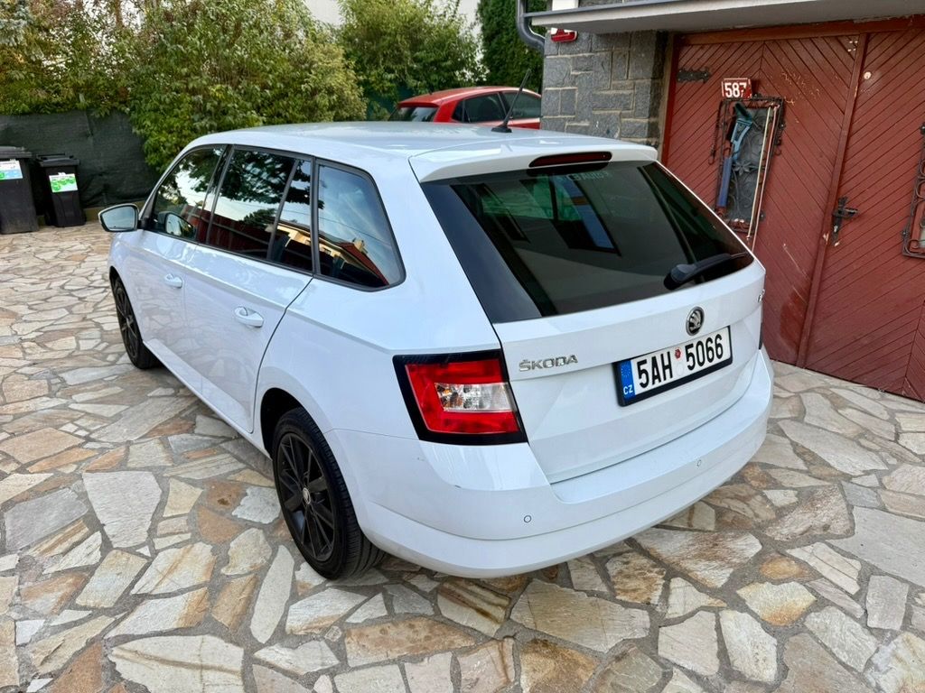 Škoda Fabia, 1.2 TSI 66KW STYLE - fotka 6