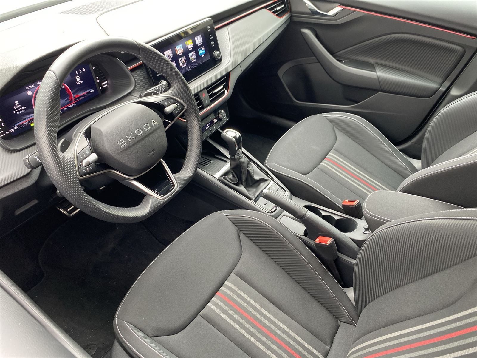 Škoda Scala, 1.0 TSI DSG Monte Carlo - fotka 6