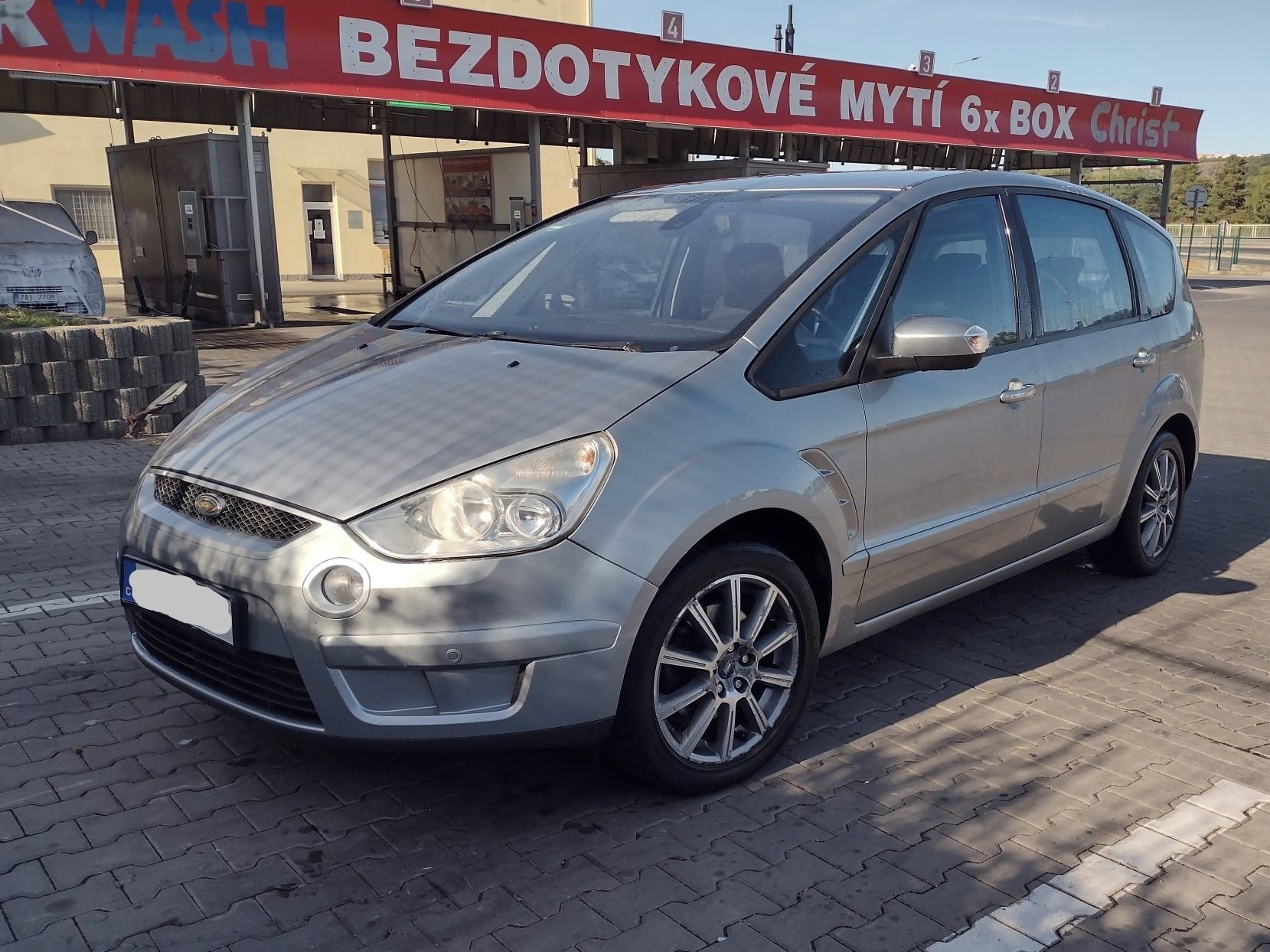 Ford S-MAX, 2.0 TDI, 103 kW, 7 míst - fotka 5