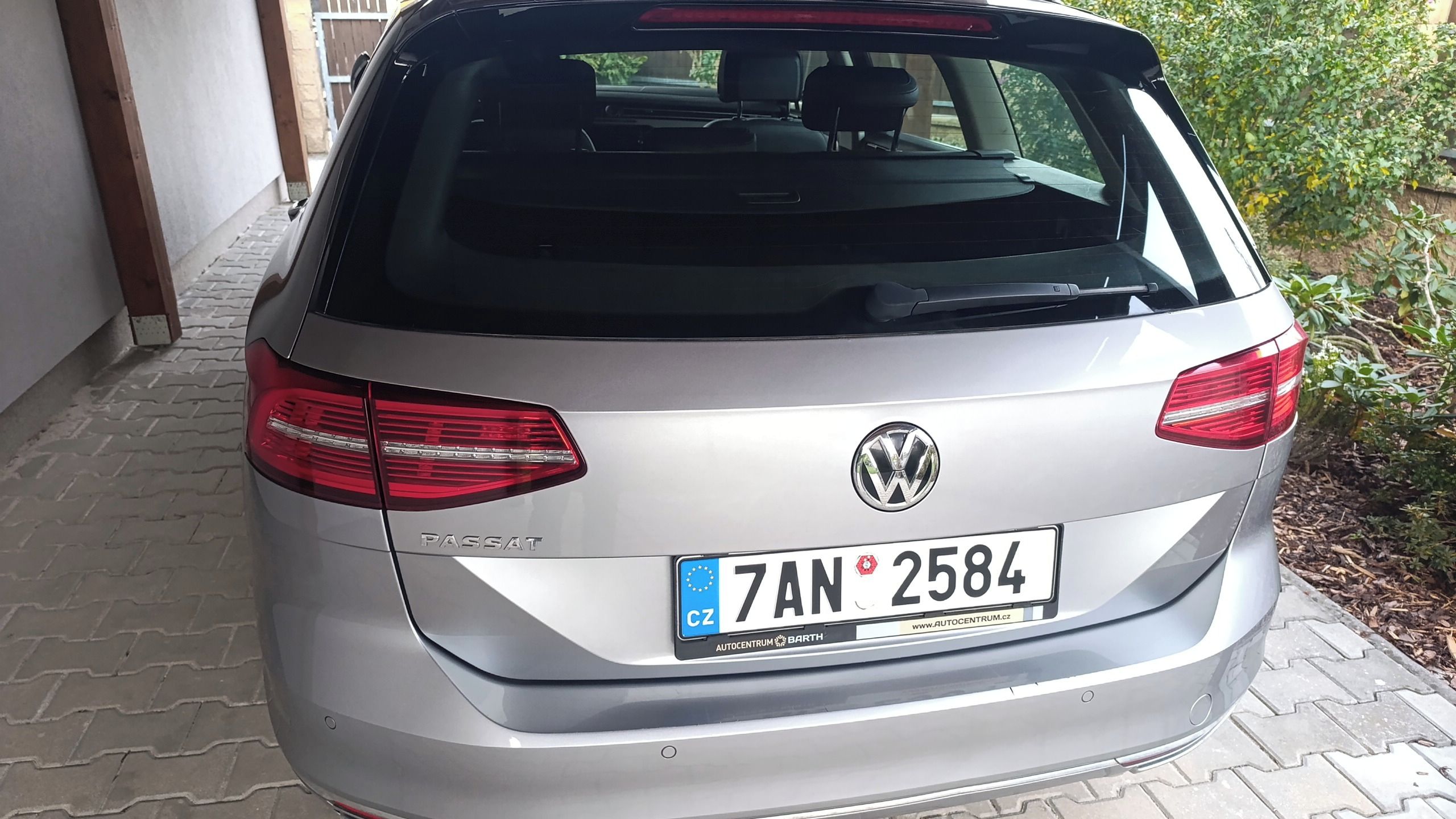 Volkswagen Passat, VW Passat vadný motor, klepe - fotka 5