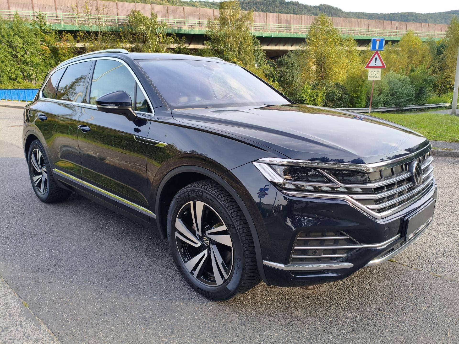 Volkswagen Touareg, 3,0 TDI Individual 210 KW - fotka 4