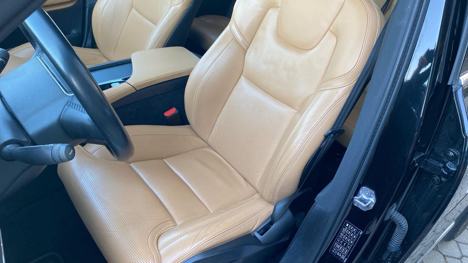 Volvo XC90, INSCRIPTION, B5 AWD, 173+10 kW - fotka 6