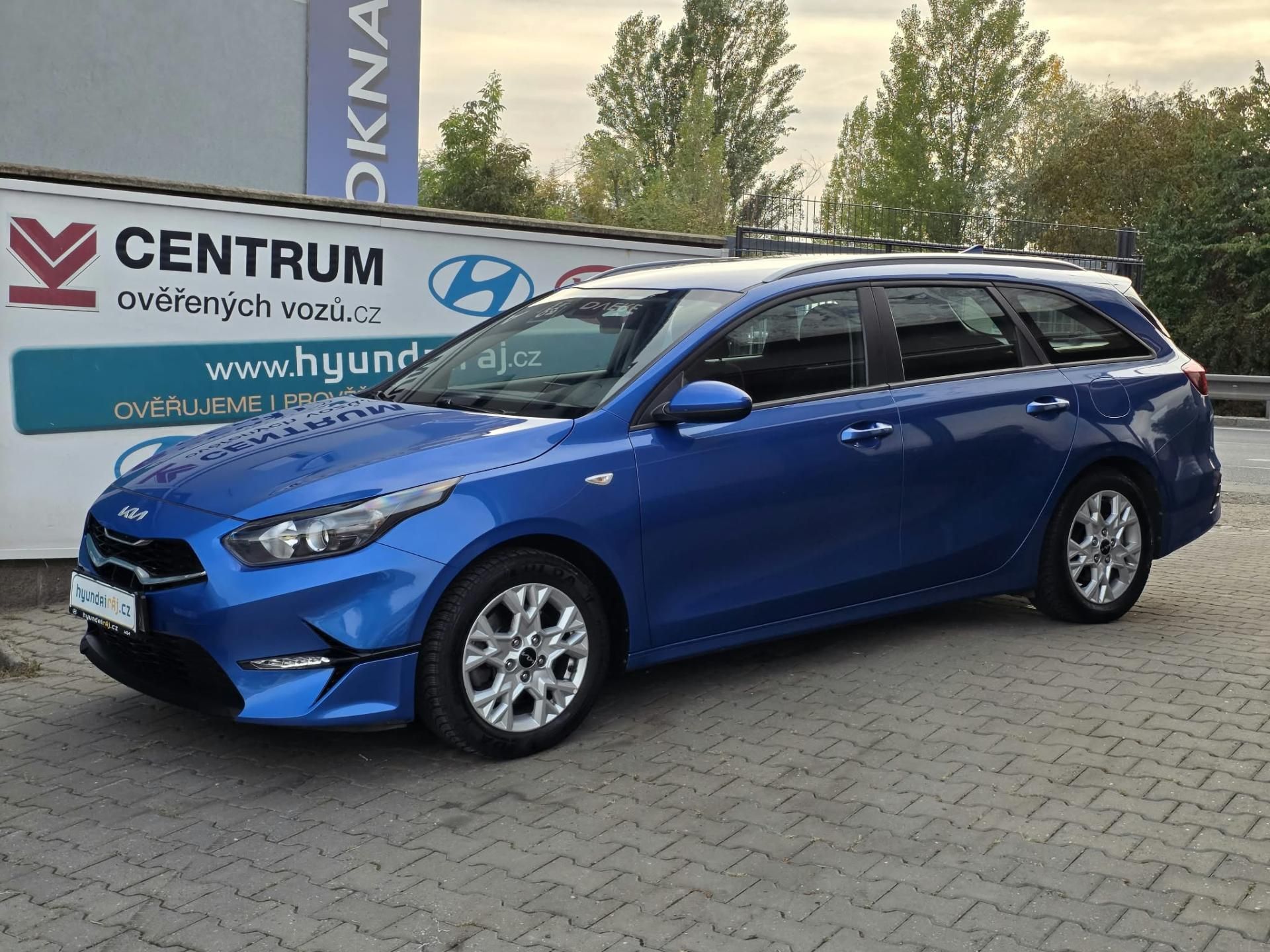 Kia Cee´d, 1.5-V ZÁRUCE-AUTOMAT-KAMERA - fotka 2
