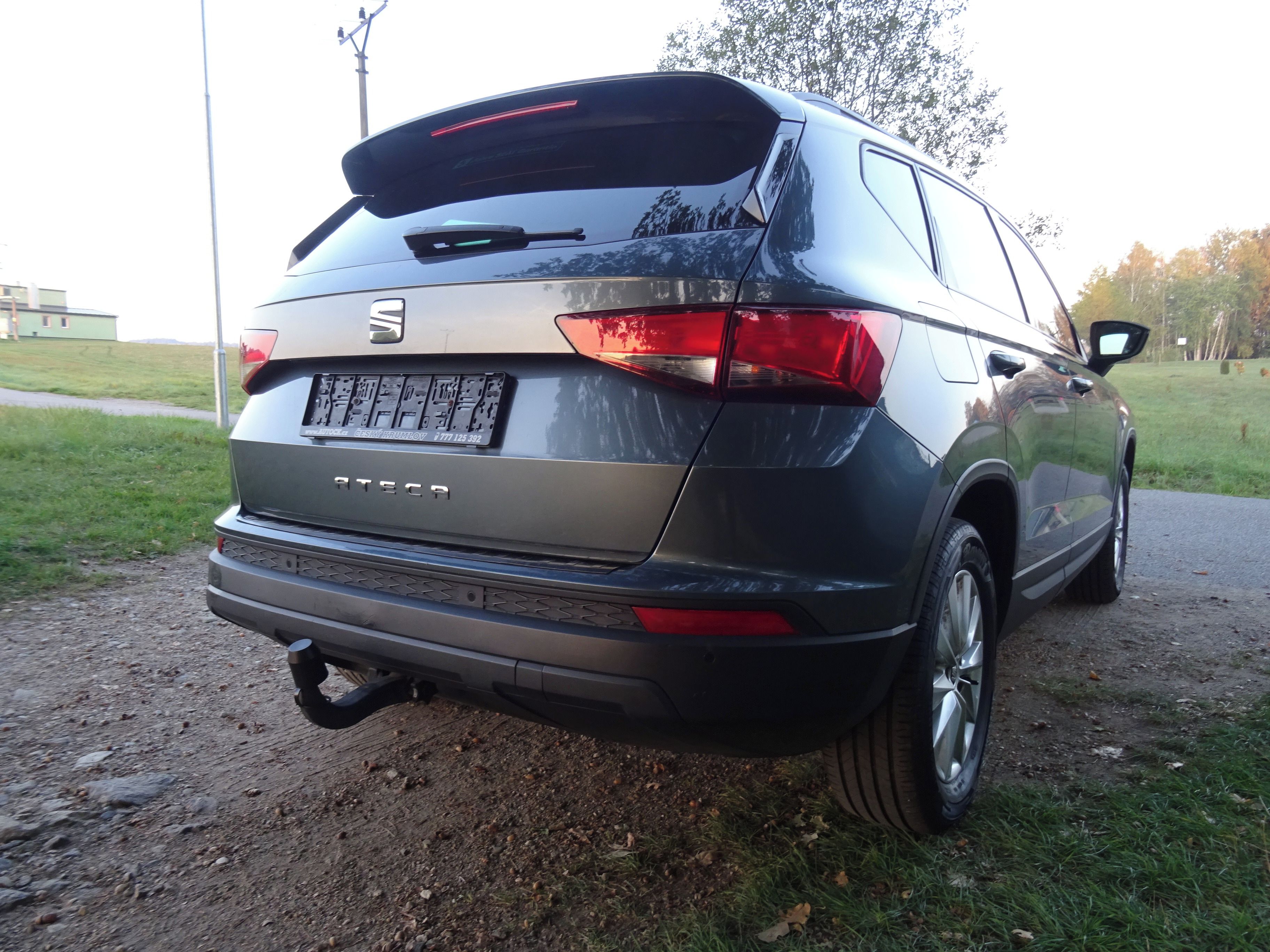 Seat Ateca, 1,0 TSI 85kW pěkná výb. tažné - fotka 4