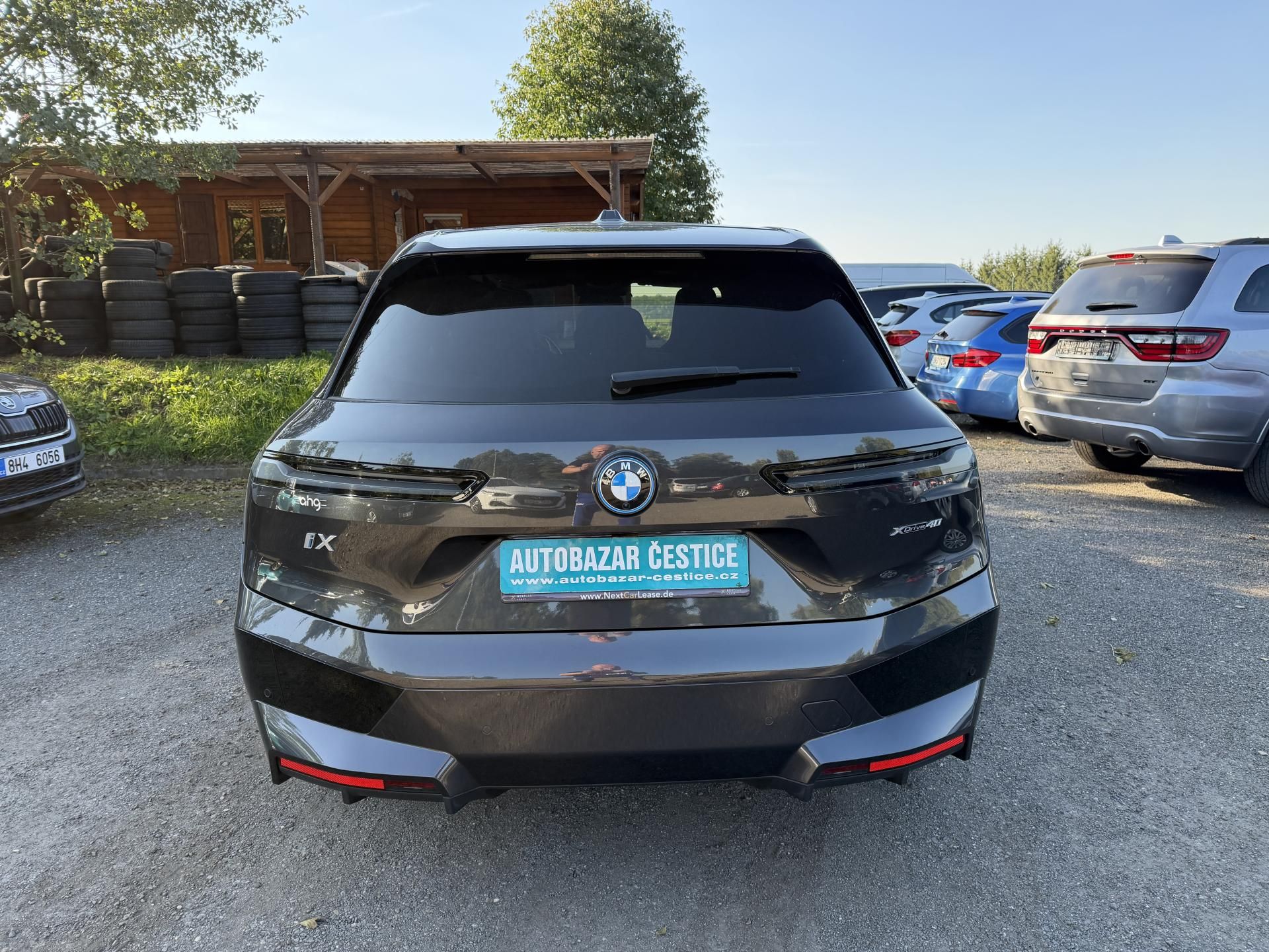 BMW iX, xDrive40 SPORT H&K SkyLounge - fotka 5