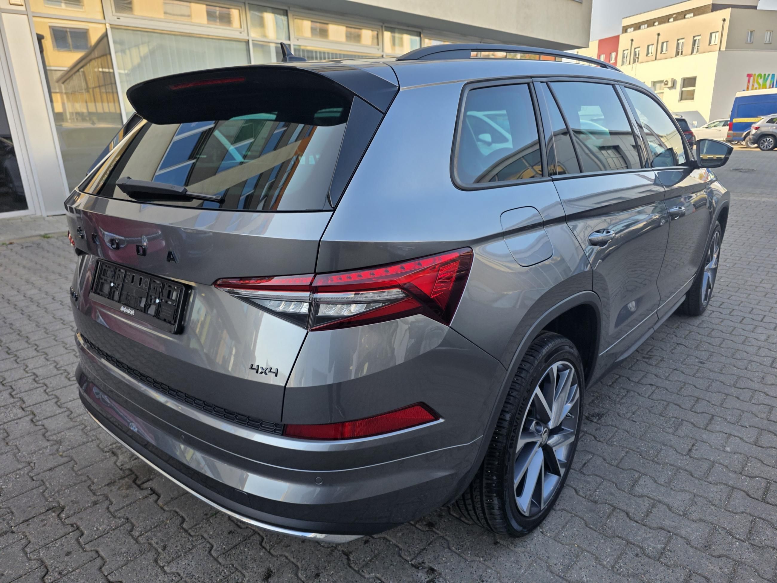 Škoda Kodiaq, 2.0TDI 110kW 4x4 DSG Sportline - fotka 6
