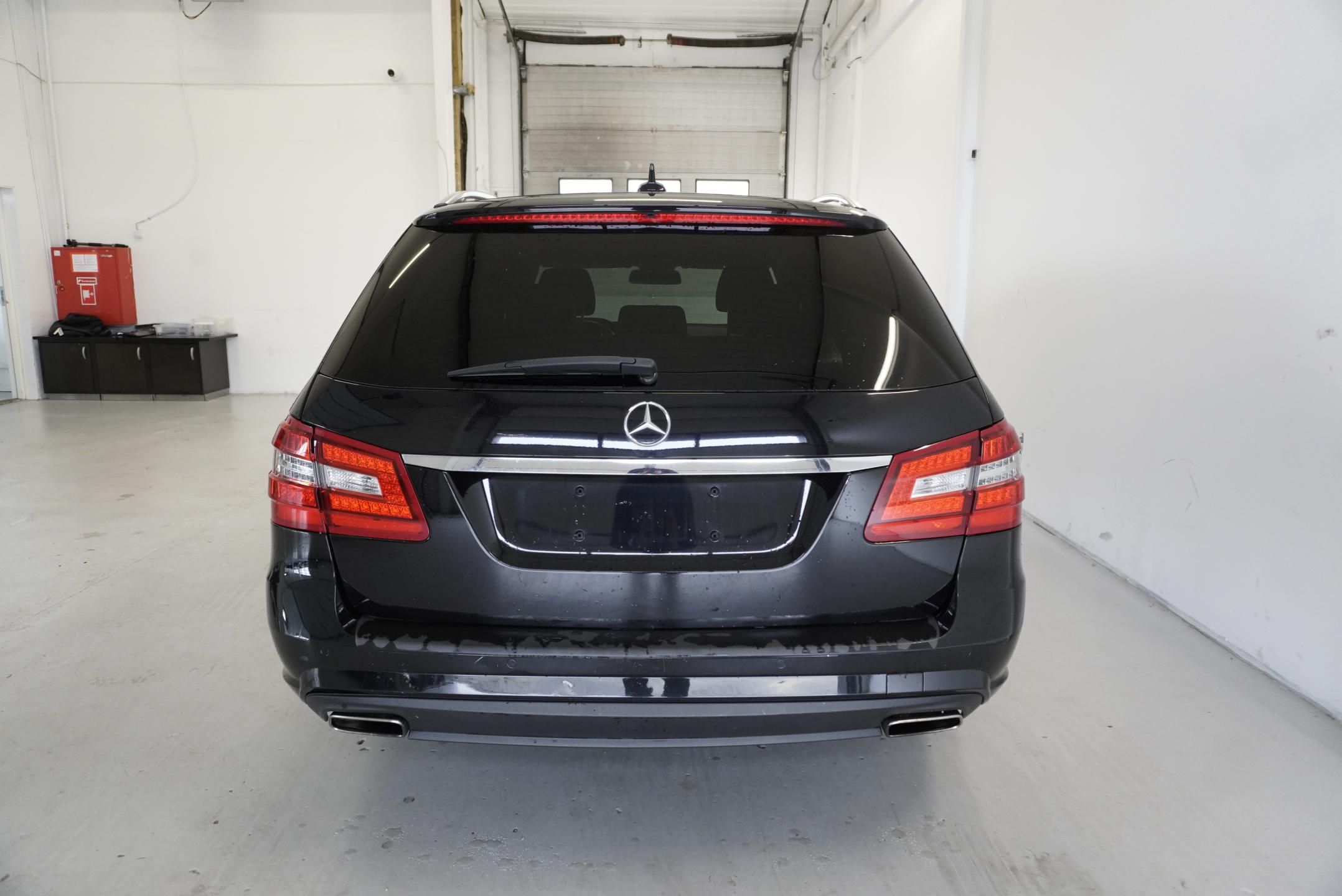 Mercedes-Benz Třídy E, E200 CGI AUTOMAT - fotka 6