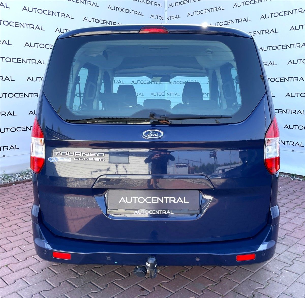 Ford Tourneo Courier, 1,5 TDCi,74kW,Trend,ČR,1.maj., - fotka 5