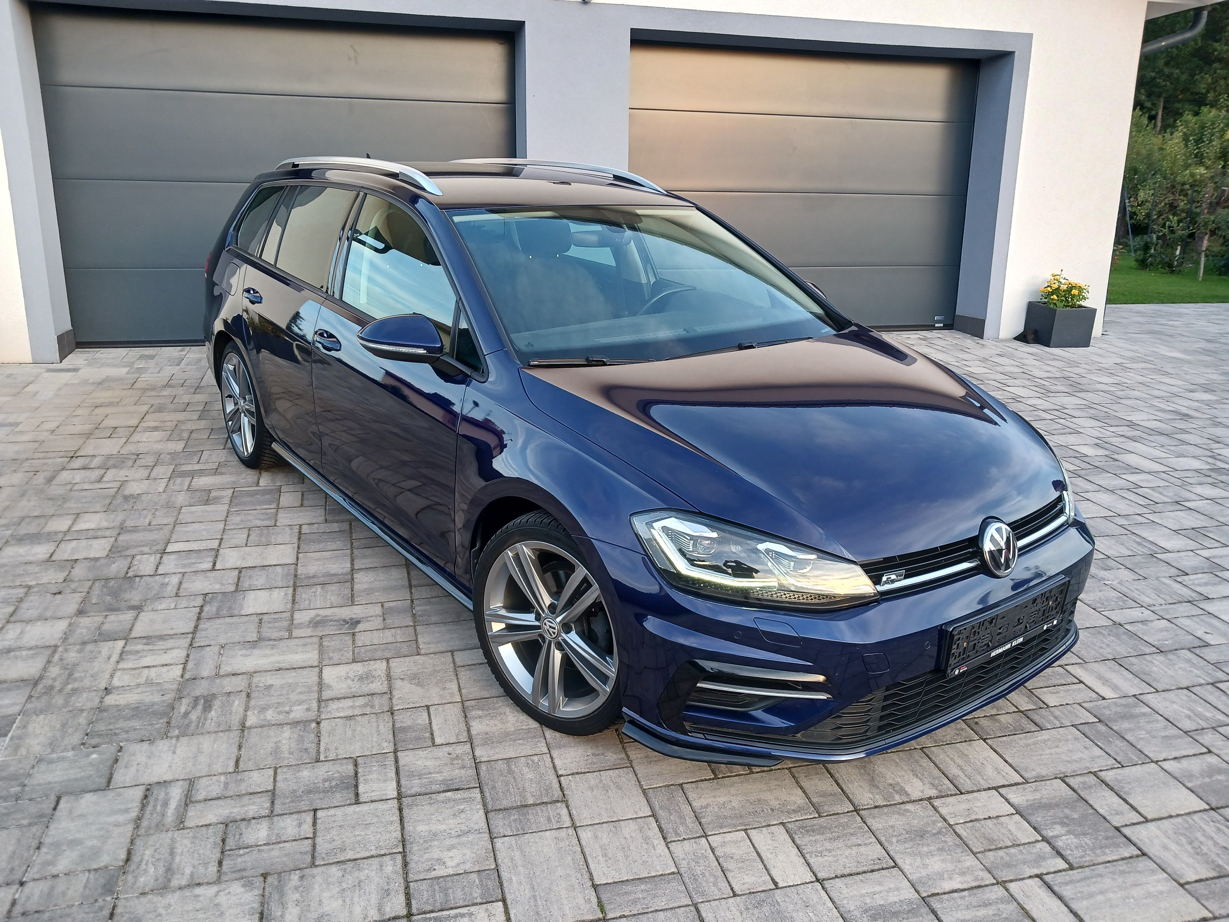 Volkswagen Golf, 1.5 TSI 110 kw  R-Line  DSG - fotka 3