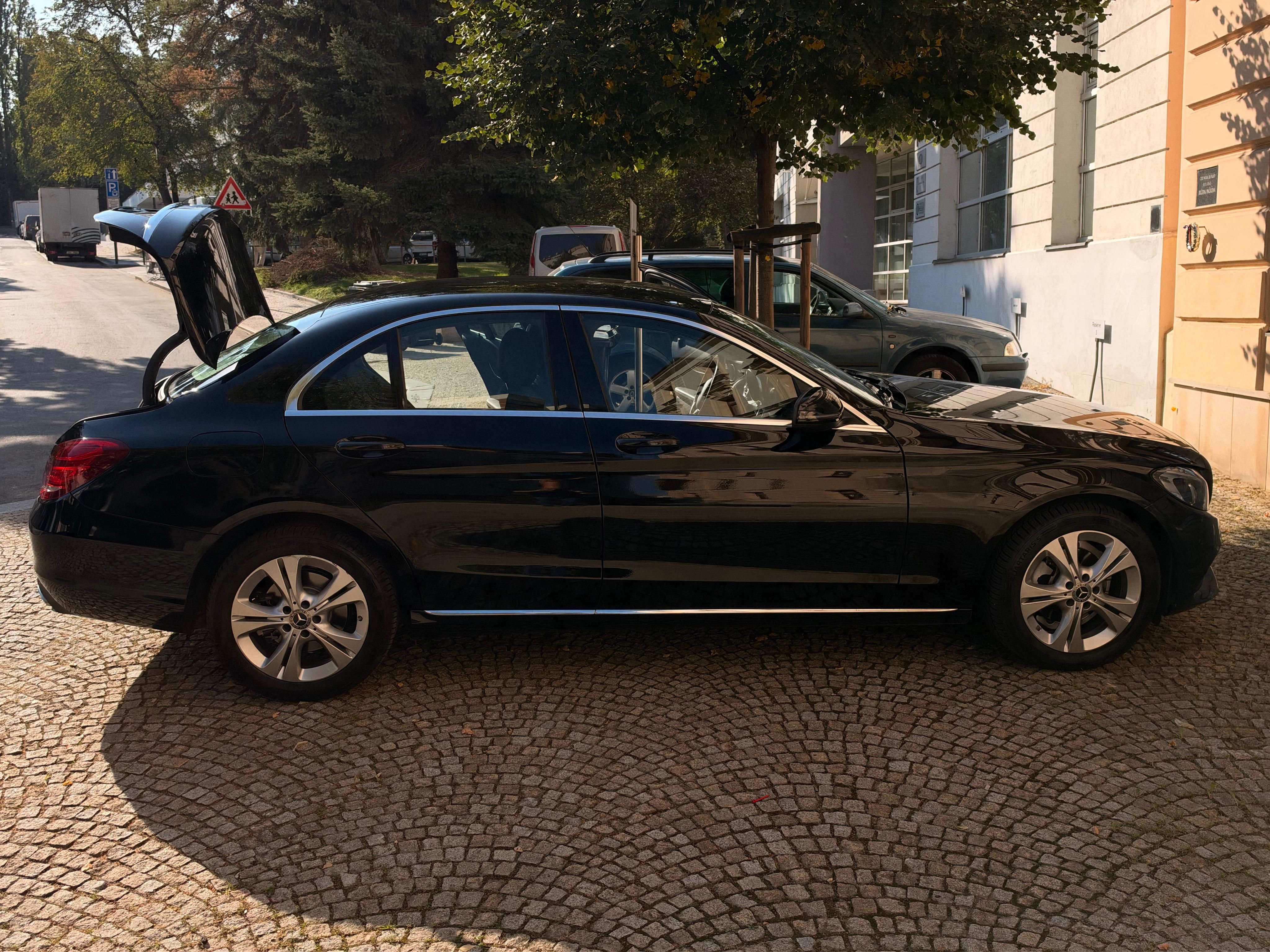 Mercedes-Benz Třídy C, Mercedes Benz C 180 Avantgarde - fotka 5