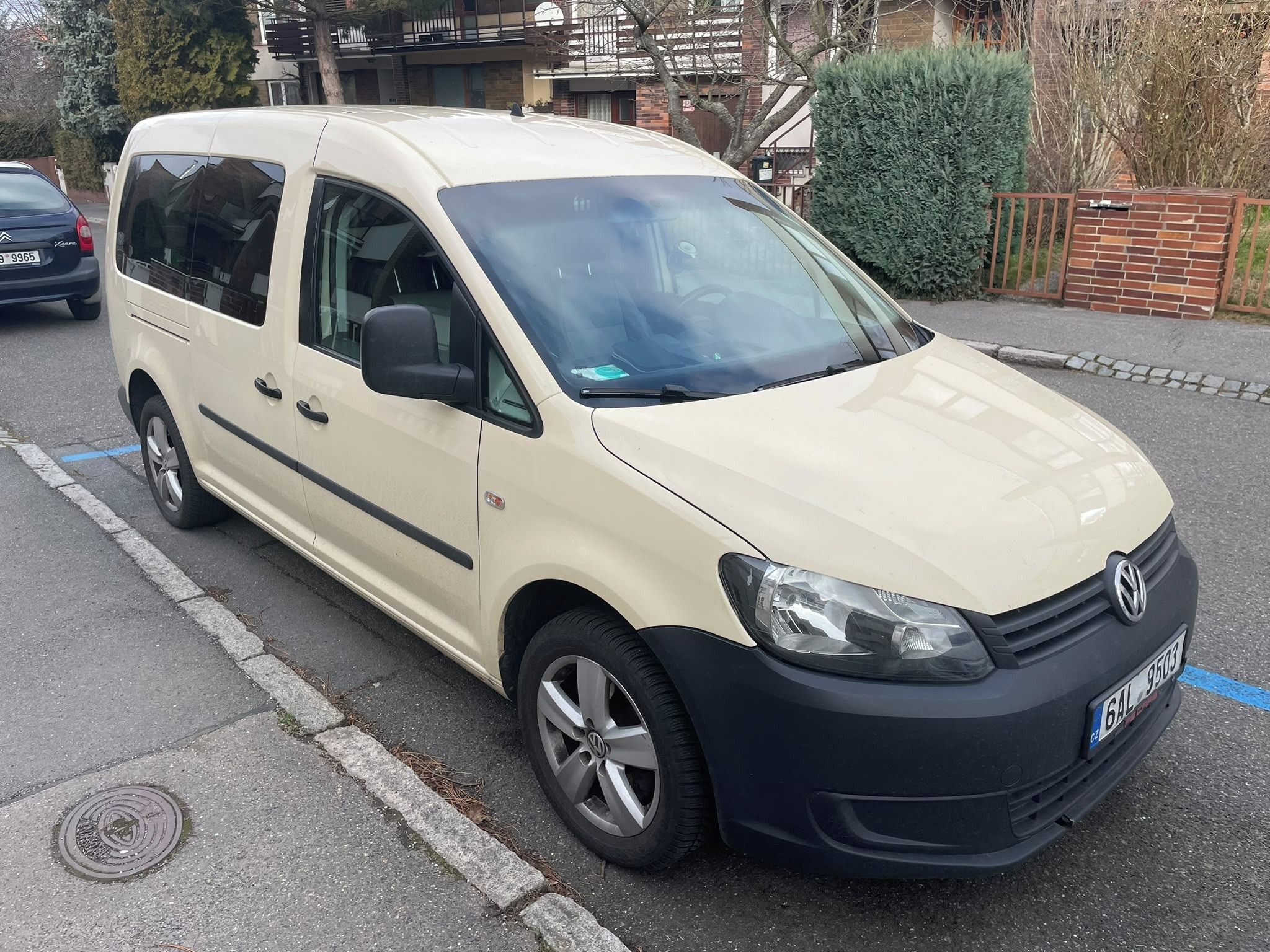 Volkswagen Caddy, 1.6 TDI servisováno - fotka 2