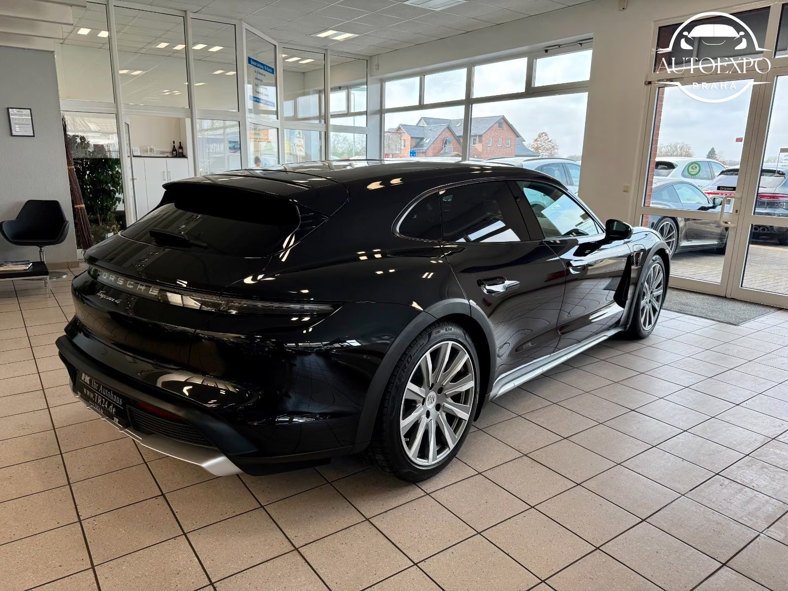 Porsche Taycan, 4 Cross Turismo * - fotka 4