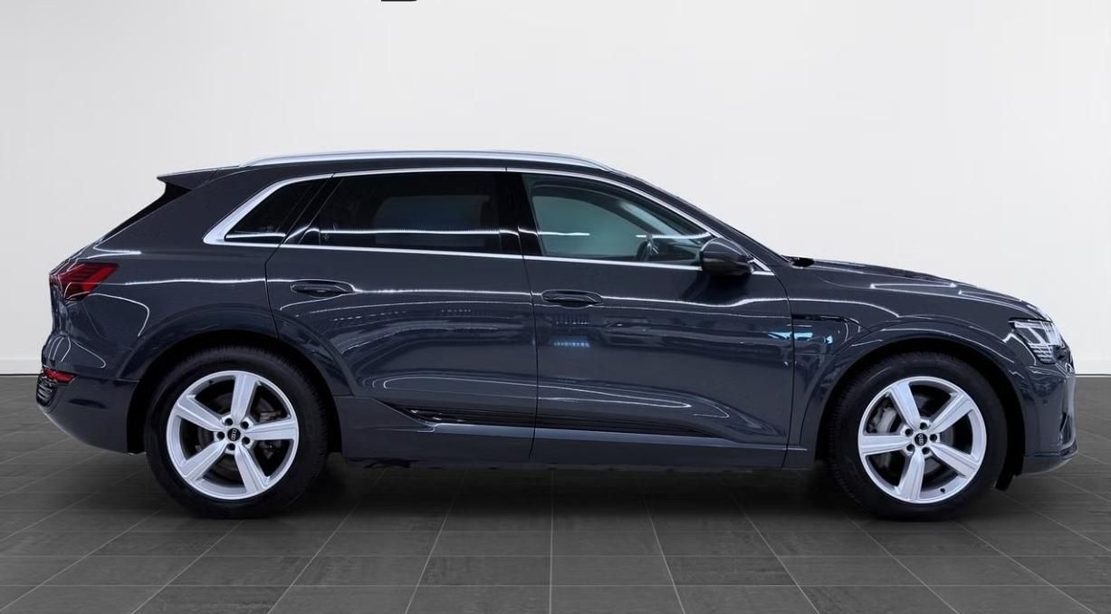 Audi Q8 e-tron, 50 Q SoH 94% Kamera Vzduch Taž - fotka 4