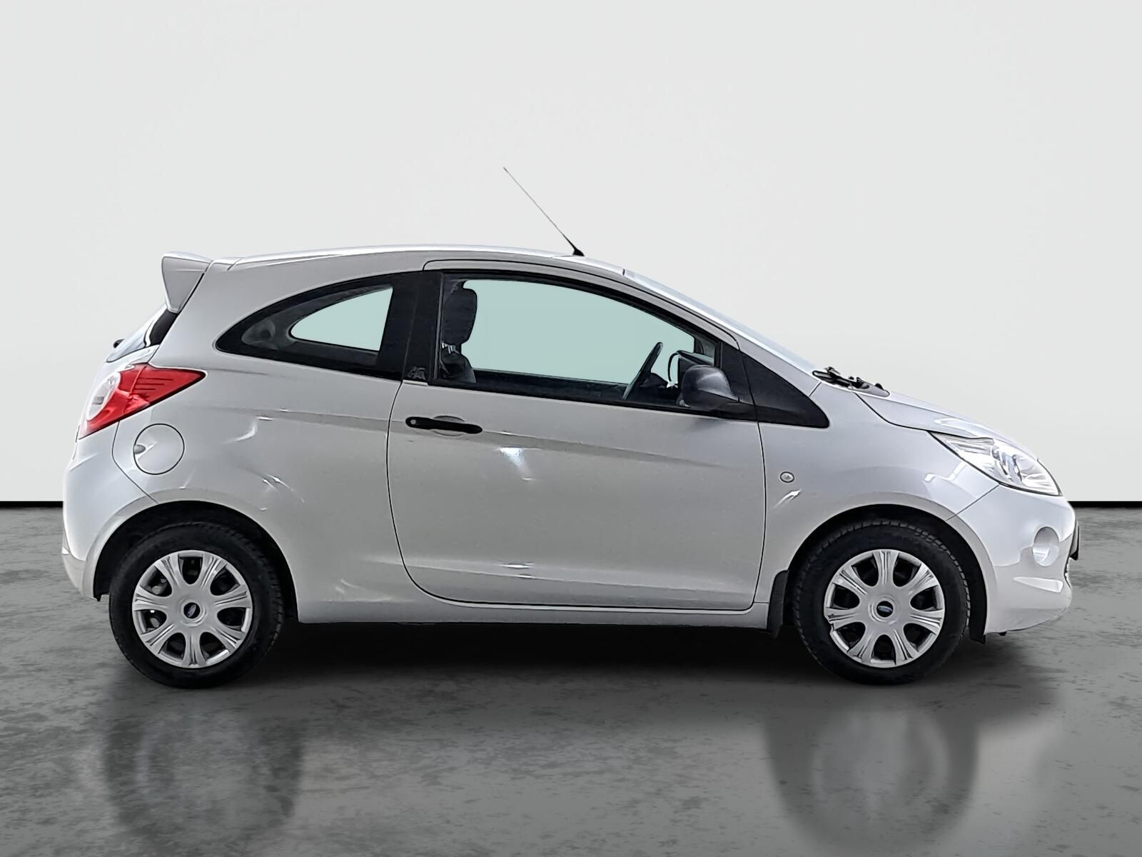 Ford Ka, 1.2 i, po STK, jezdí skvěle - fotka 6