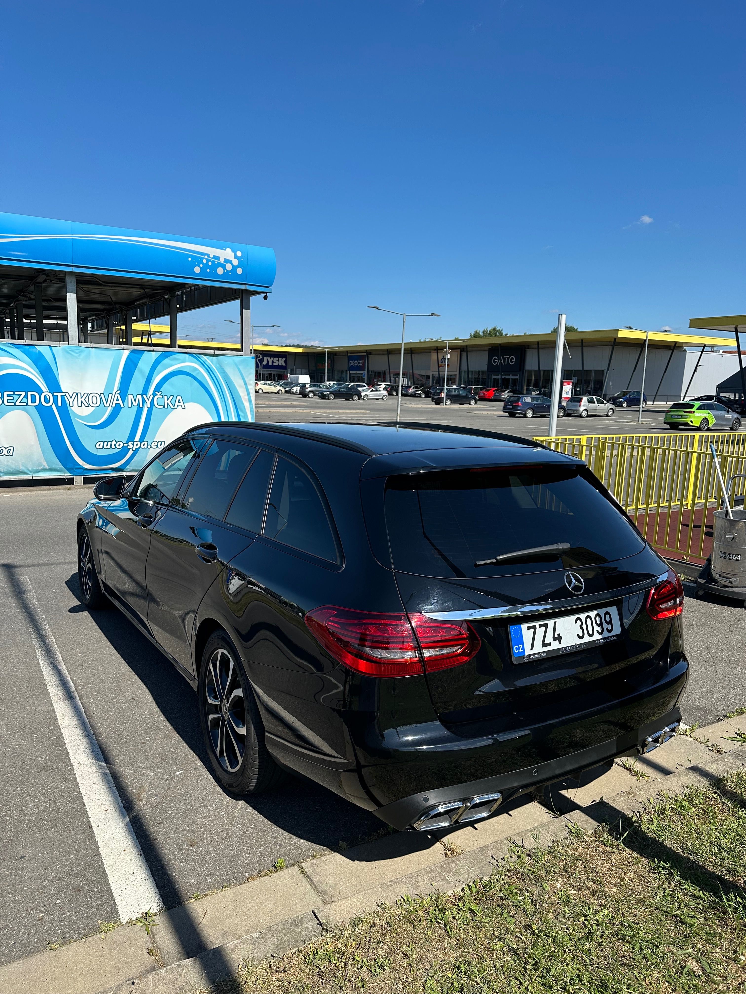 Mercedes-Benz Třídy C - fotka 3