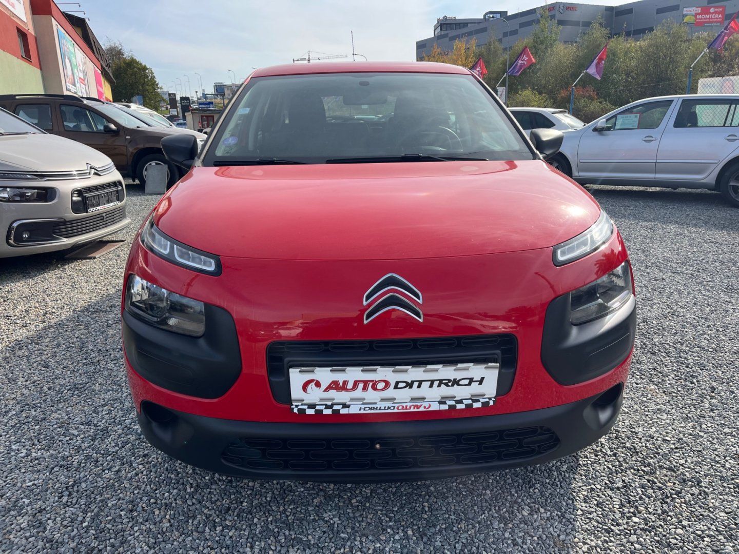 Citroën C4 Cactus, 1.2i - fotka 3