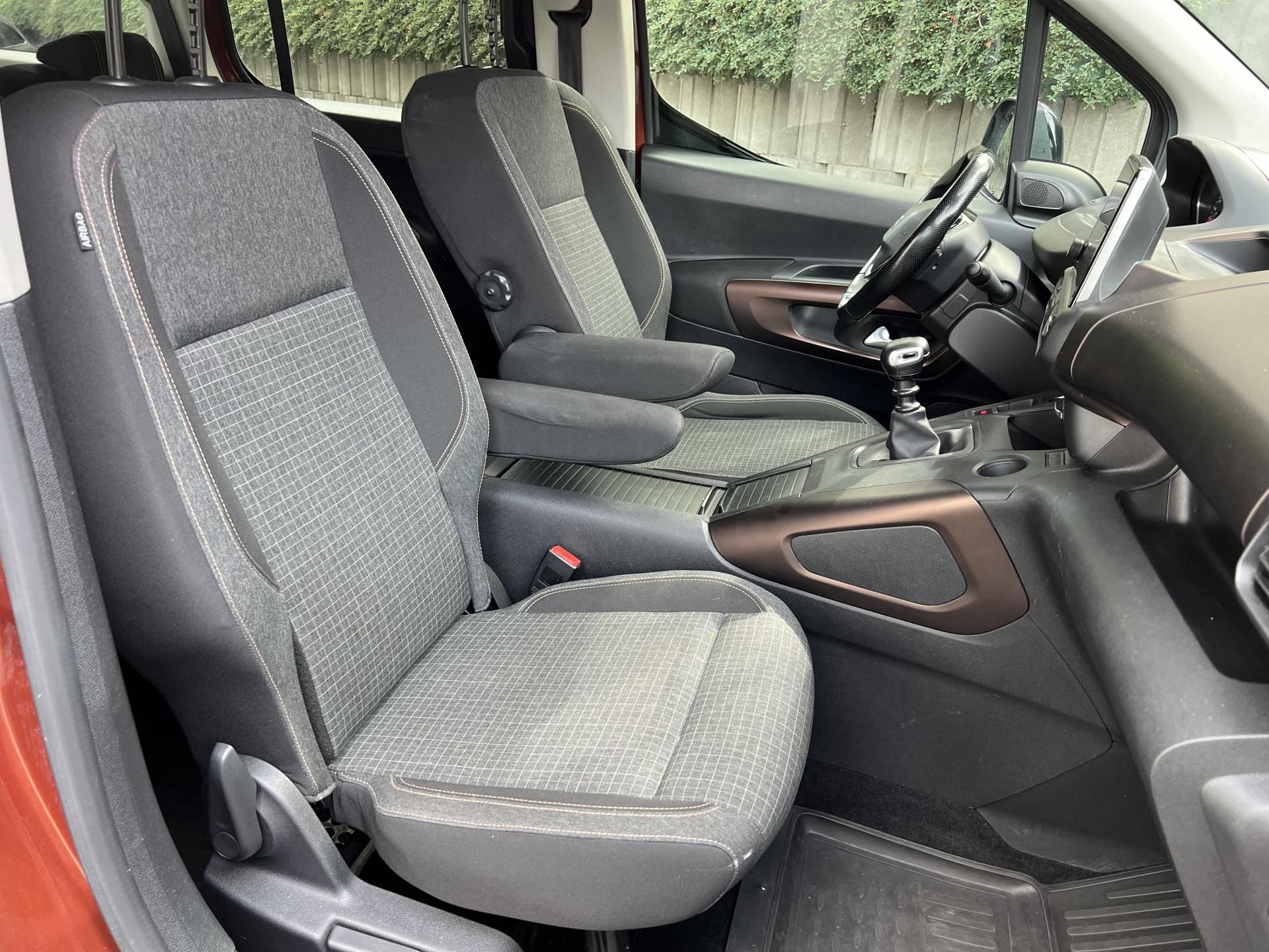 Peugeot Rifter, LONG GT 1.5HDi MAN 7-MÍST ČR - fotka 6
