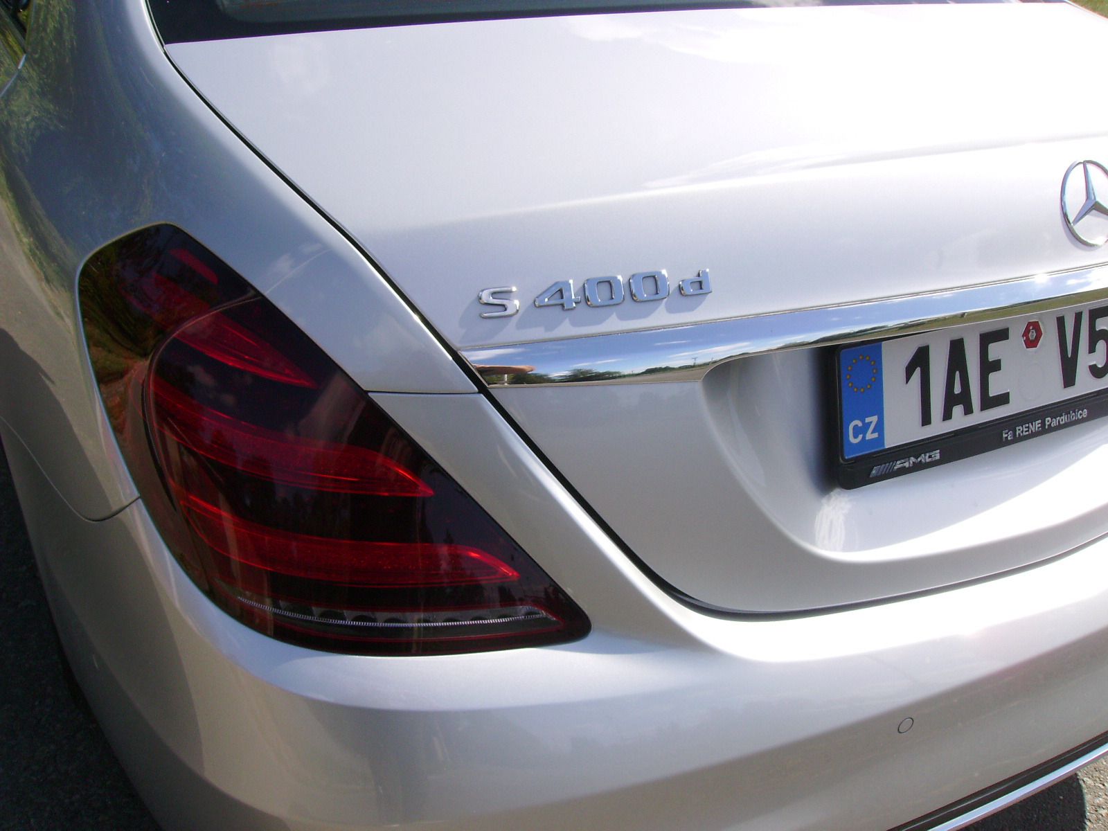 Mercedes-Benz Třídy S, Mercedes Benz S400d 4-Matic - fotka 5