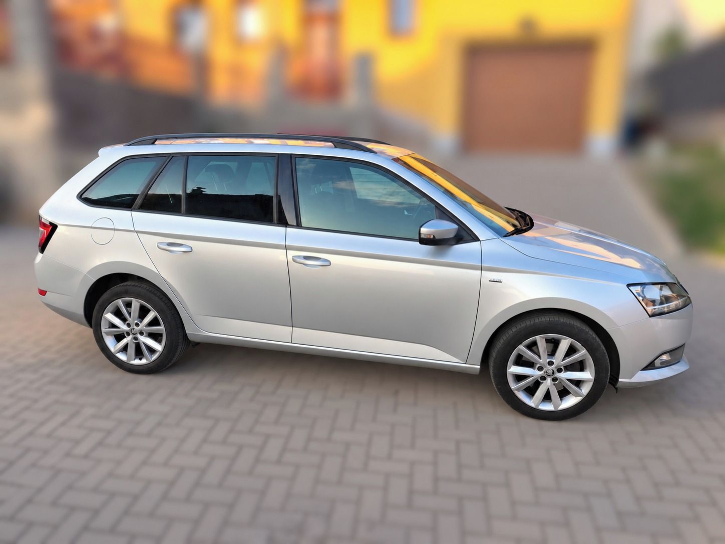 Škoda Fabia, ŠKODA FABIA COMBI 1.0 TSI 81kW - fotka 5
