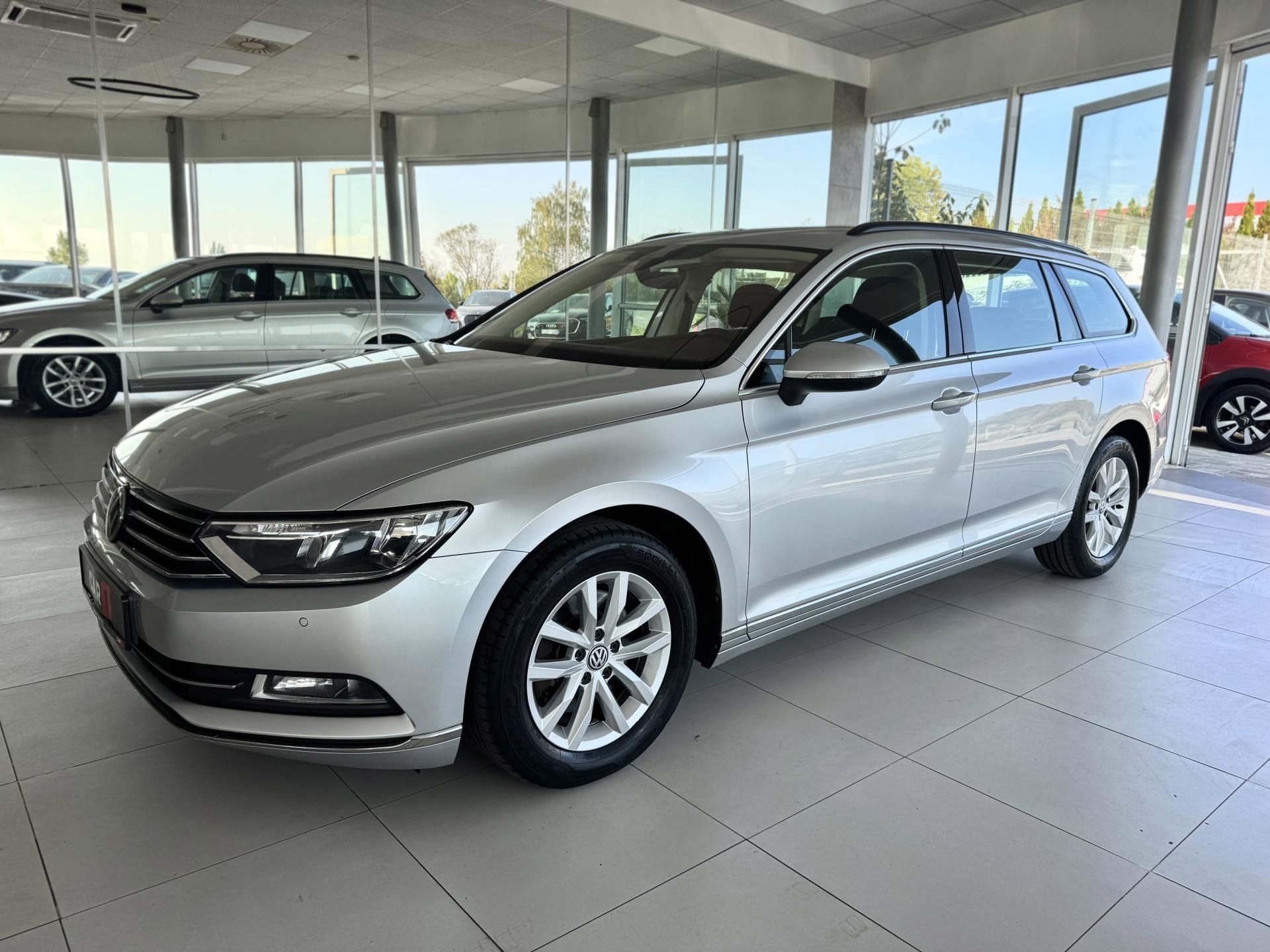 Volkswagen Passat, 2,0TDI DSG 140kW*Masáž*Kam*Taž - fotka 2