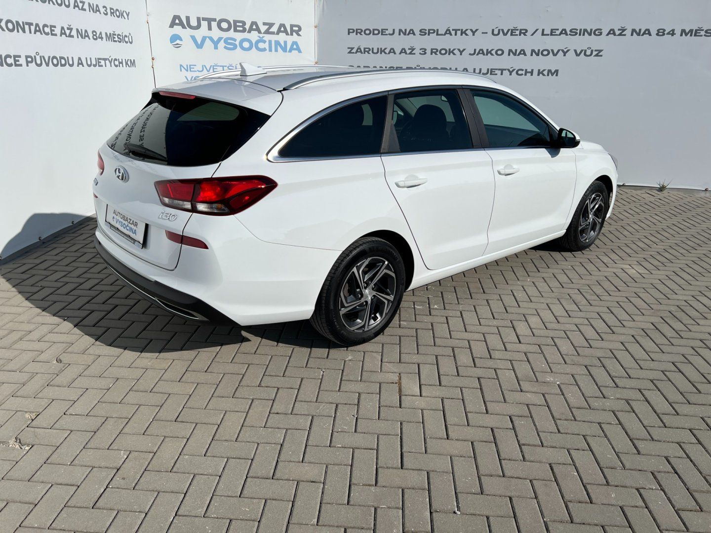 Hyundai i30, Com.1.0T-GDi Smart+! A/T! ČR! - fotka 4