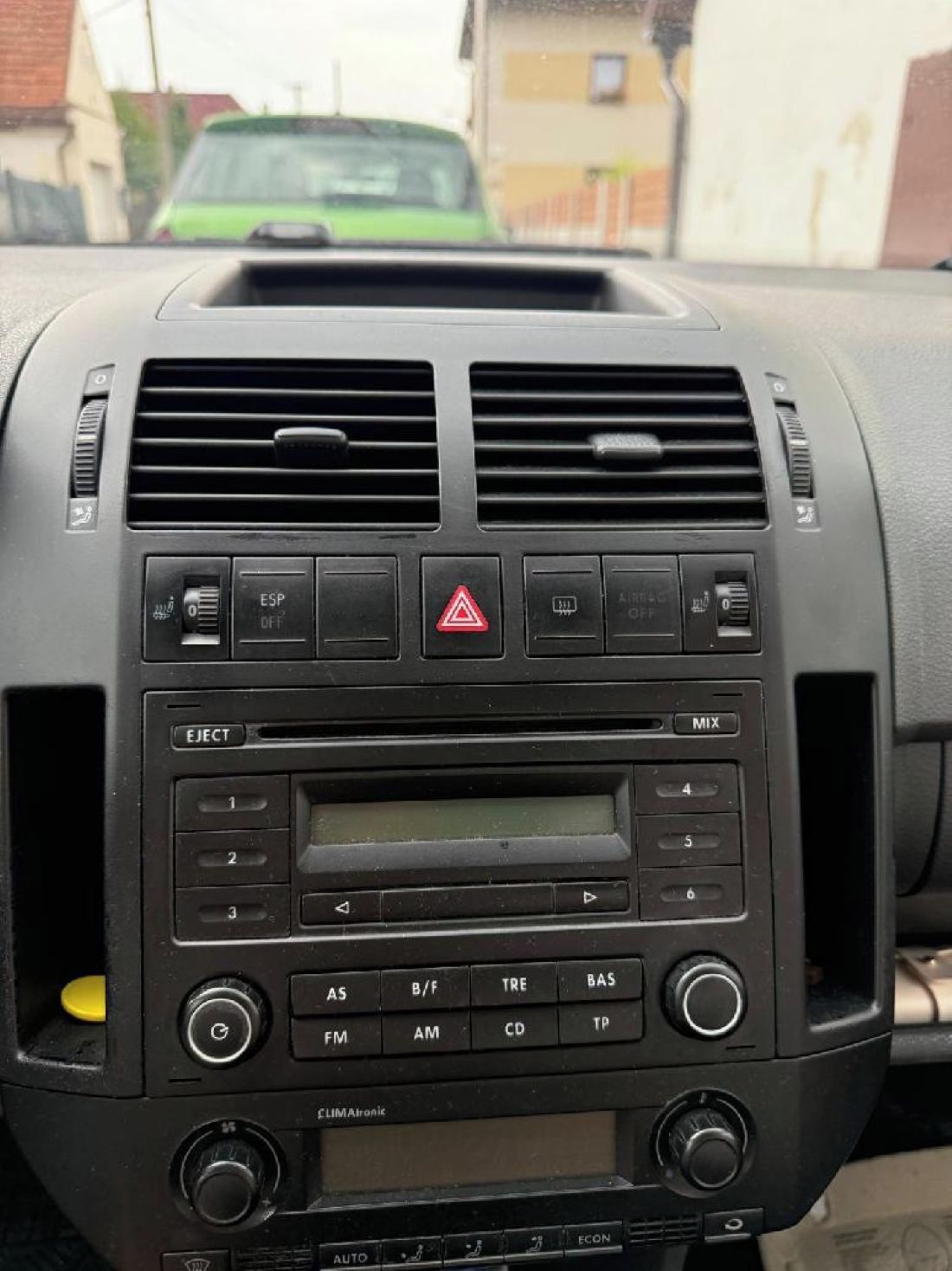 Volkswagen Polo, VW Polo 1,4 benzín - fotka 5