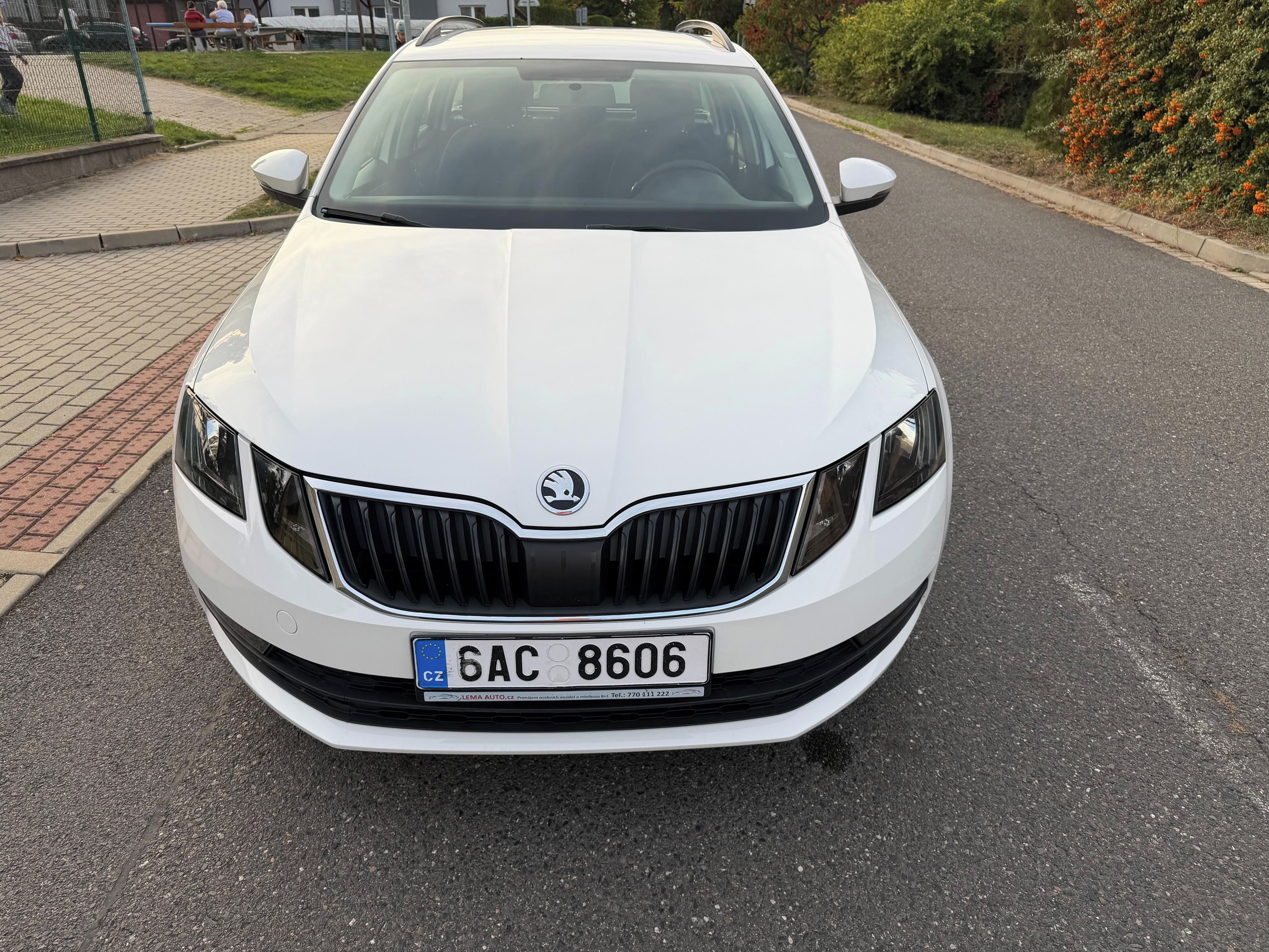 Škoda Octavia, 1.6 TDI, 85 KW, KOUPENO V ČR - fotka 6