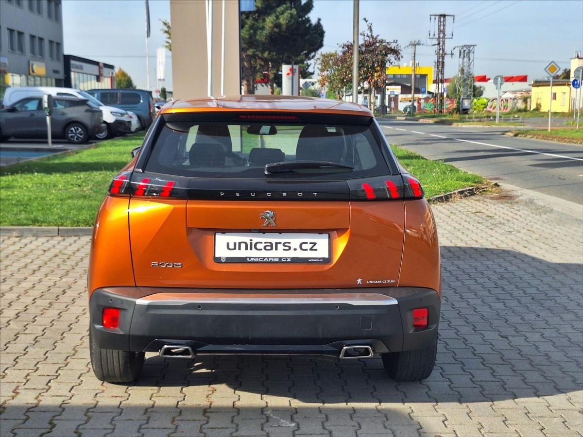 Peugeot 2008, 1,2 PureTech  Active ČR 1maj - fotka 6