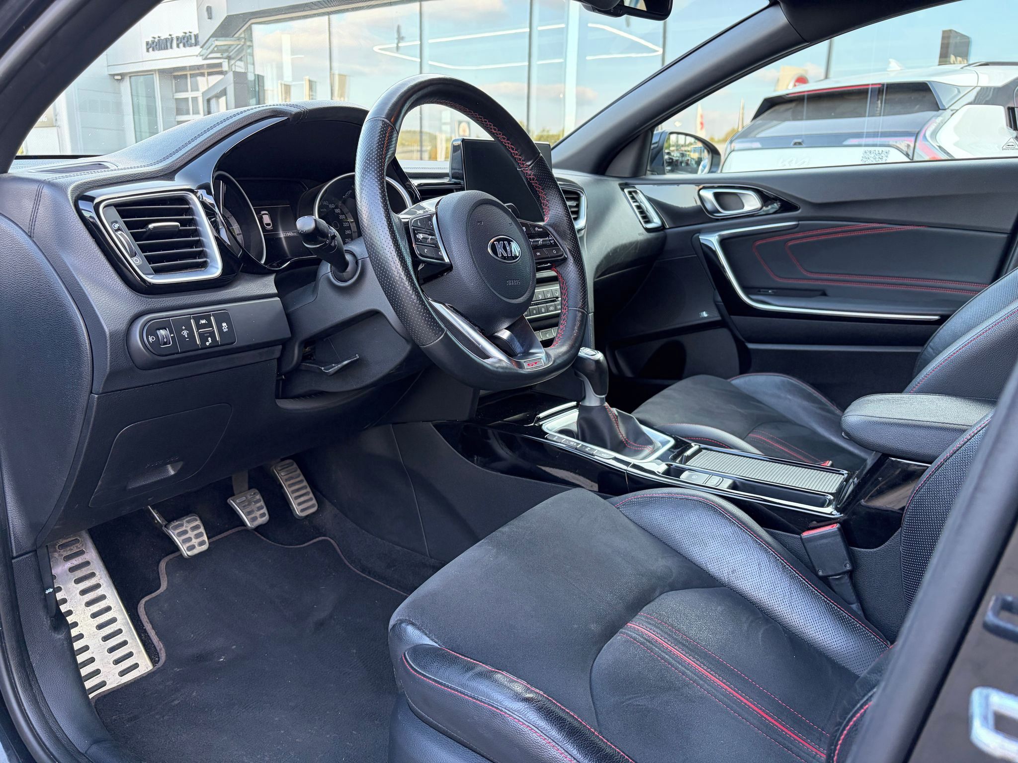 Kia ProCeed, 1.6 T-GDI 150kW GT - fotka 5