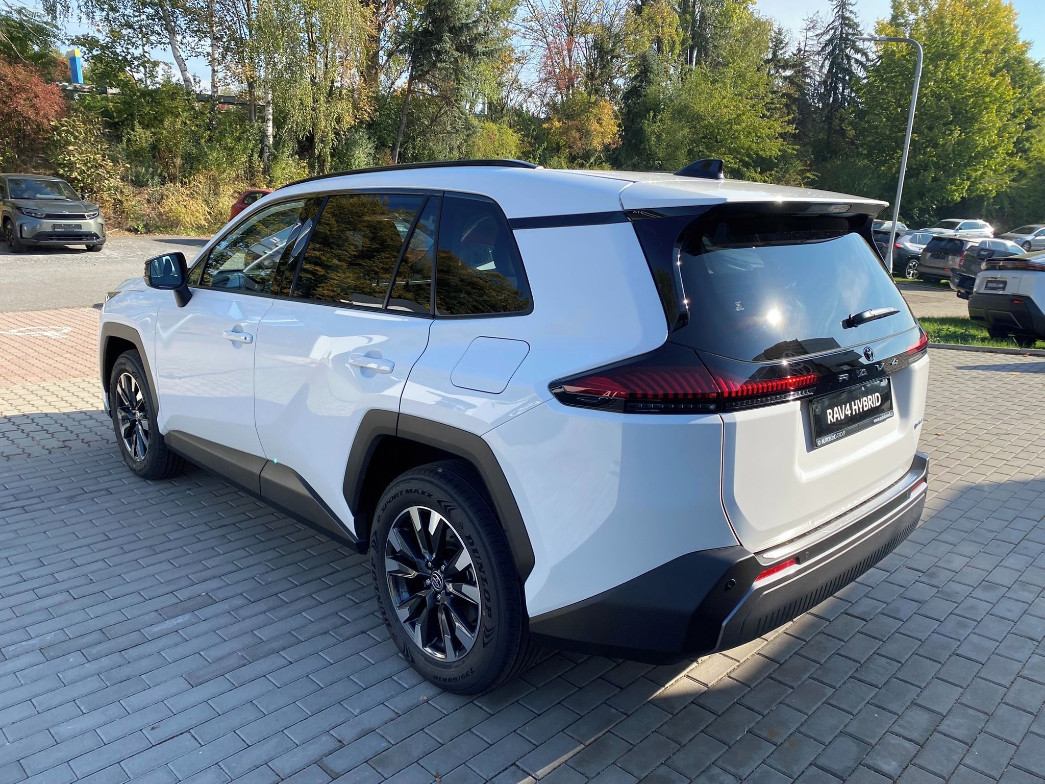 Toyota Rav4, 2.5 PHEV 4x4 Comfort Business - fotka 4