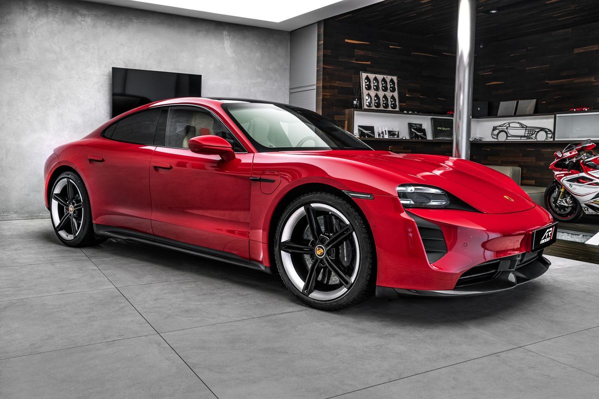 Porsche Taycan, Turbo S, Keramiky, Pano - fotka 4