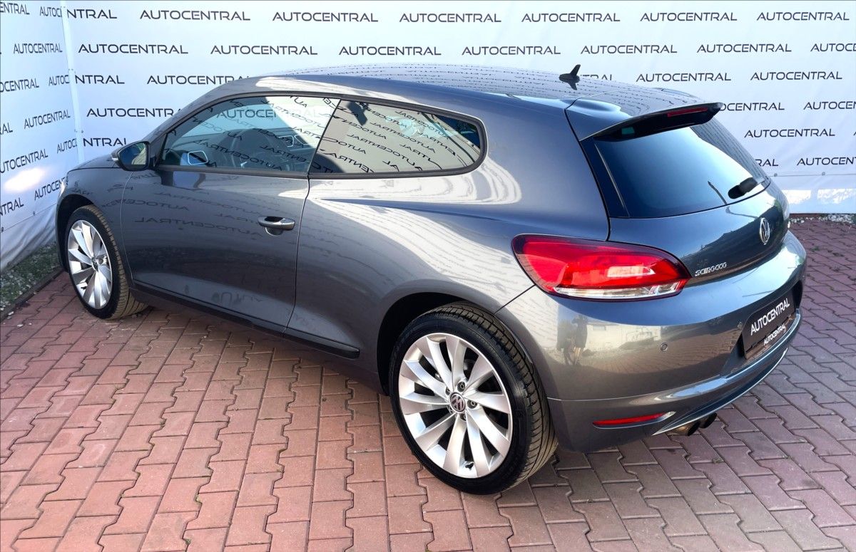 Volkswagen Scirocco, 1,4 TSi,90kW,SPORT,serv.kn.,ST - fotka 6