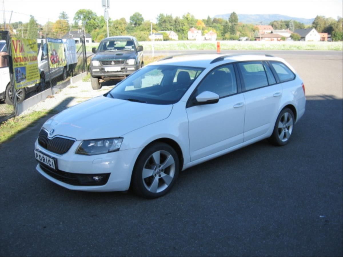 Škoda Octavia, 2,0 TDi - fotka 2