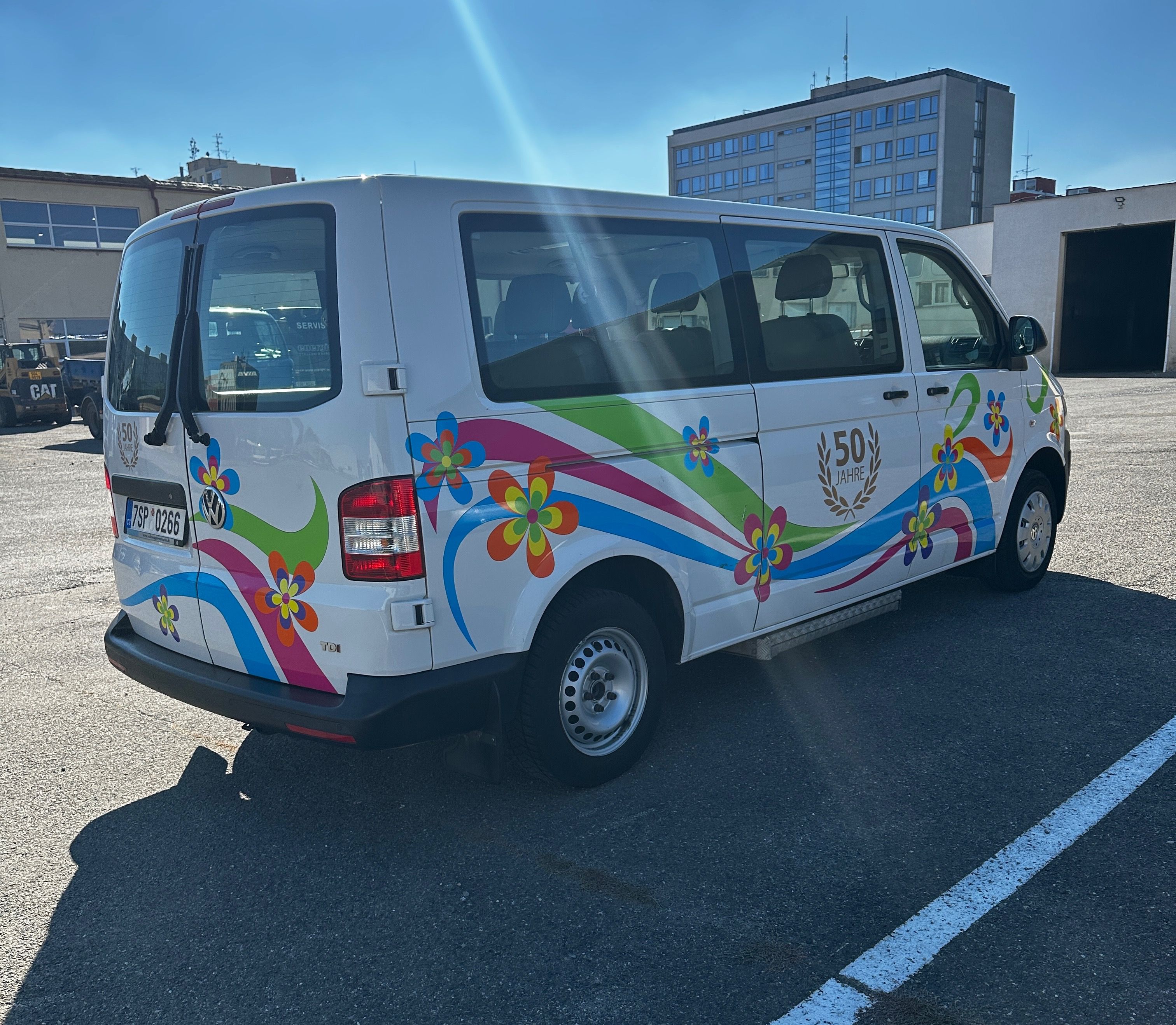 Volkswagen Caravelle, 2,0 TDI DSG 103 kw 9 míst L - fotka 5