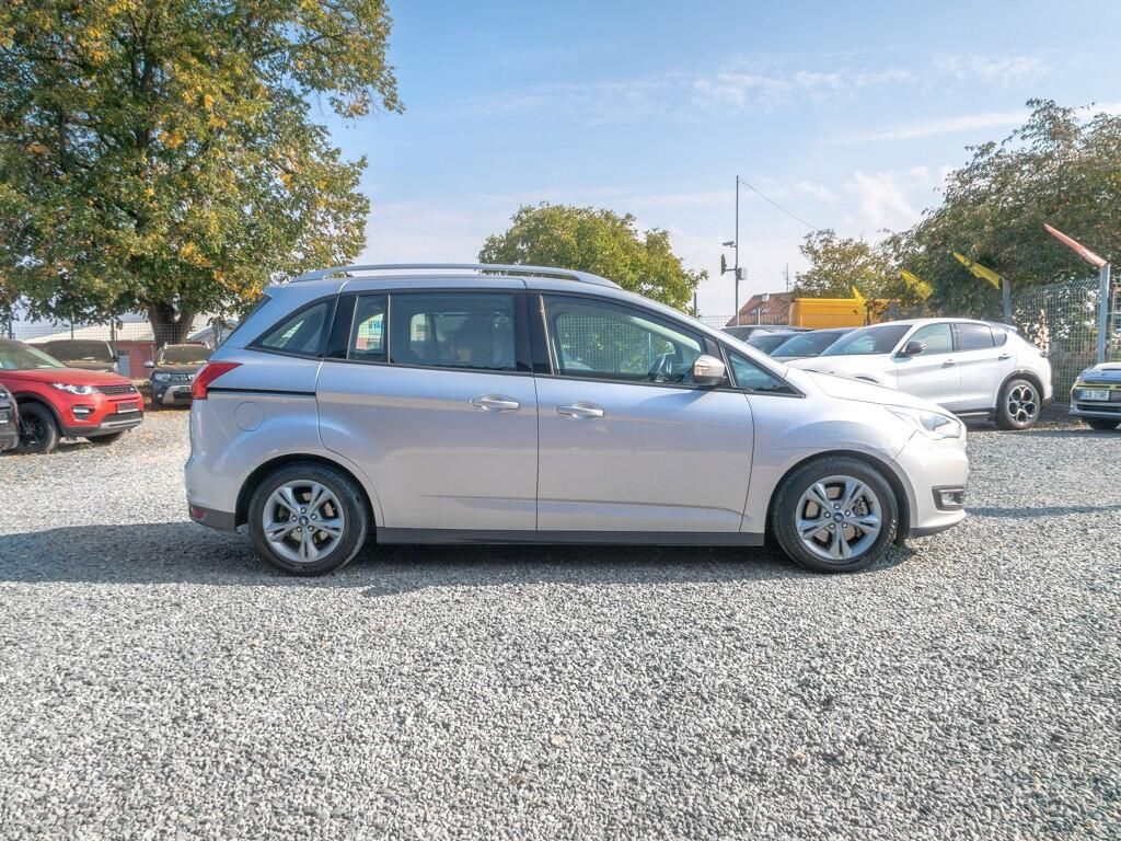 Ford Grand C-MAX, 2.0TDCI 110KW 7sedadel – TAŽNÝ - fotka 4