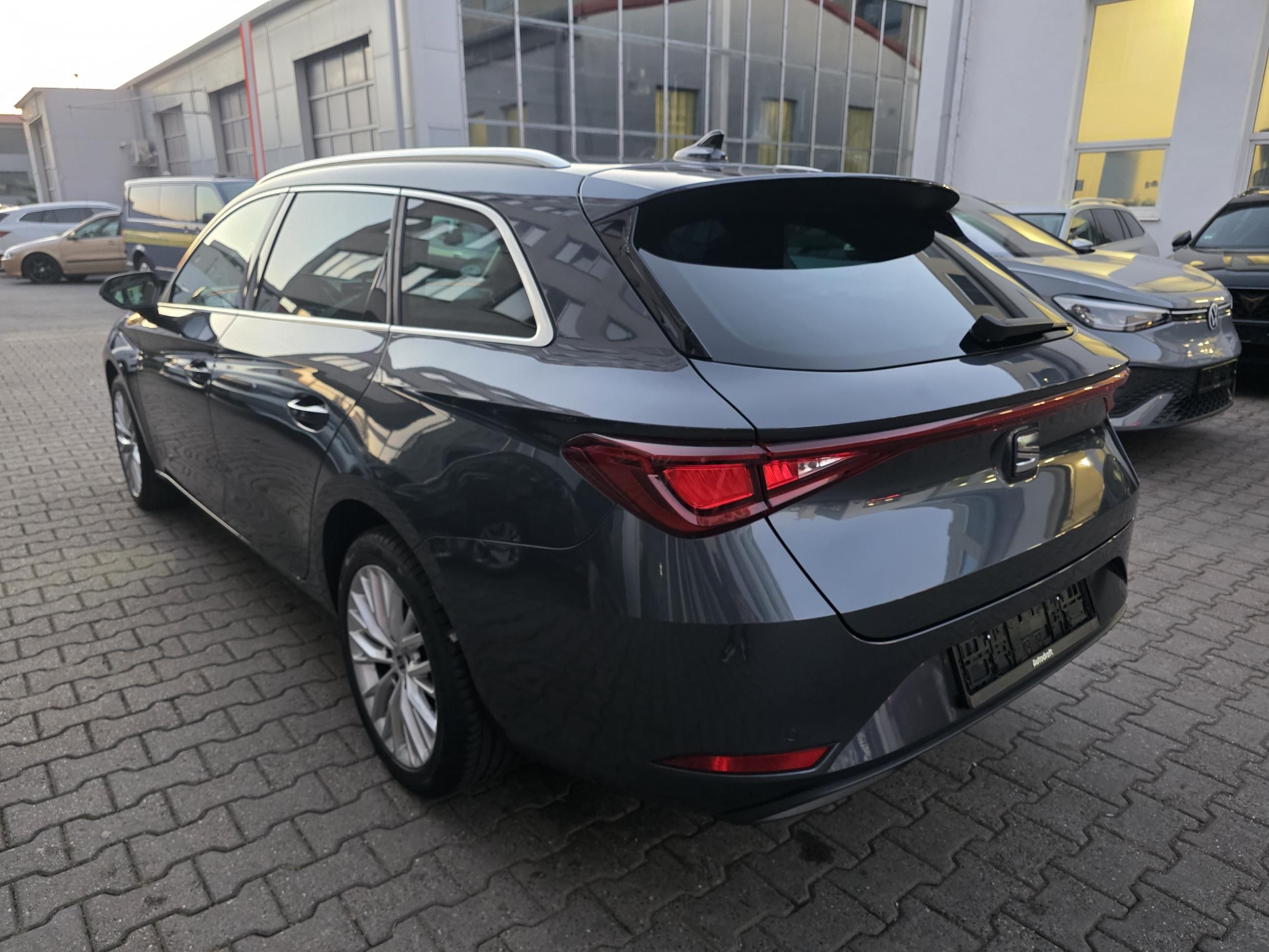 Seat Leon, Xcell. 2.0 TDI 110kW / Tažné - fotka 4
