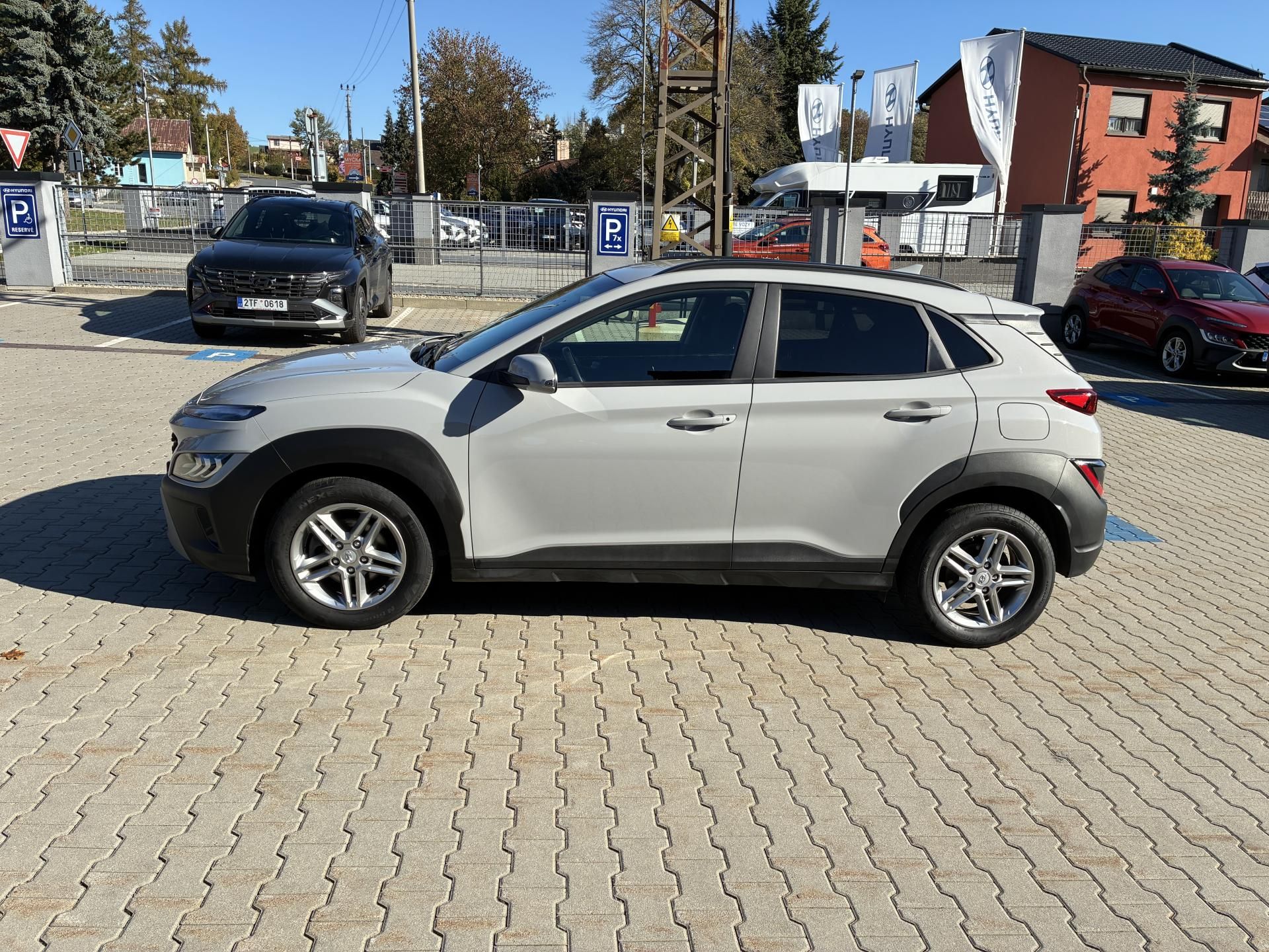 Hyundai Kona, 1.0T-GDi 88kW SMART AUTOMAT - fotka 4