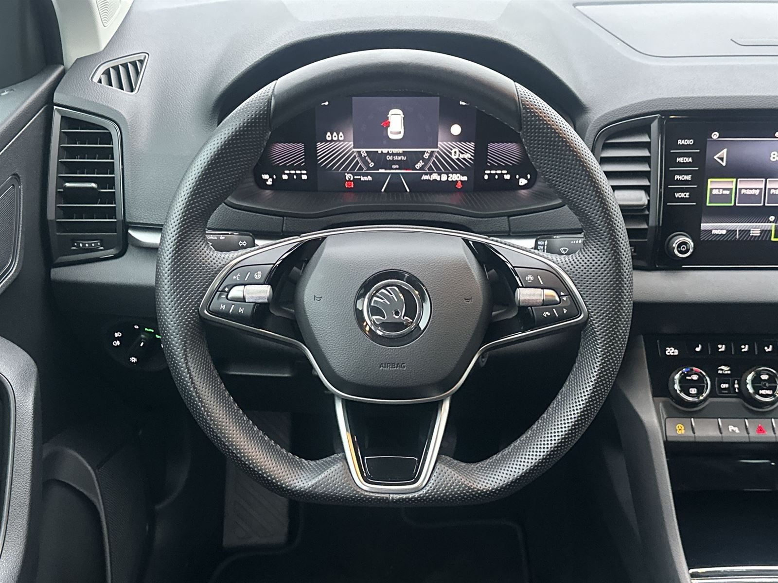Škoda Karoq, 2.0 TDI Selection Drive - fotka 6