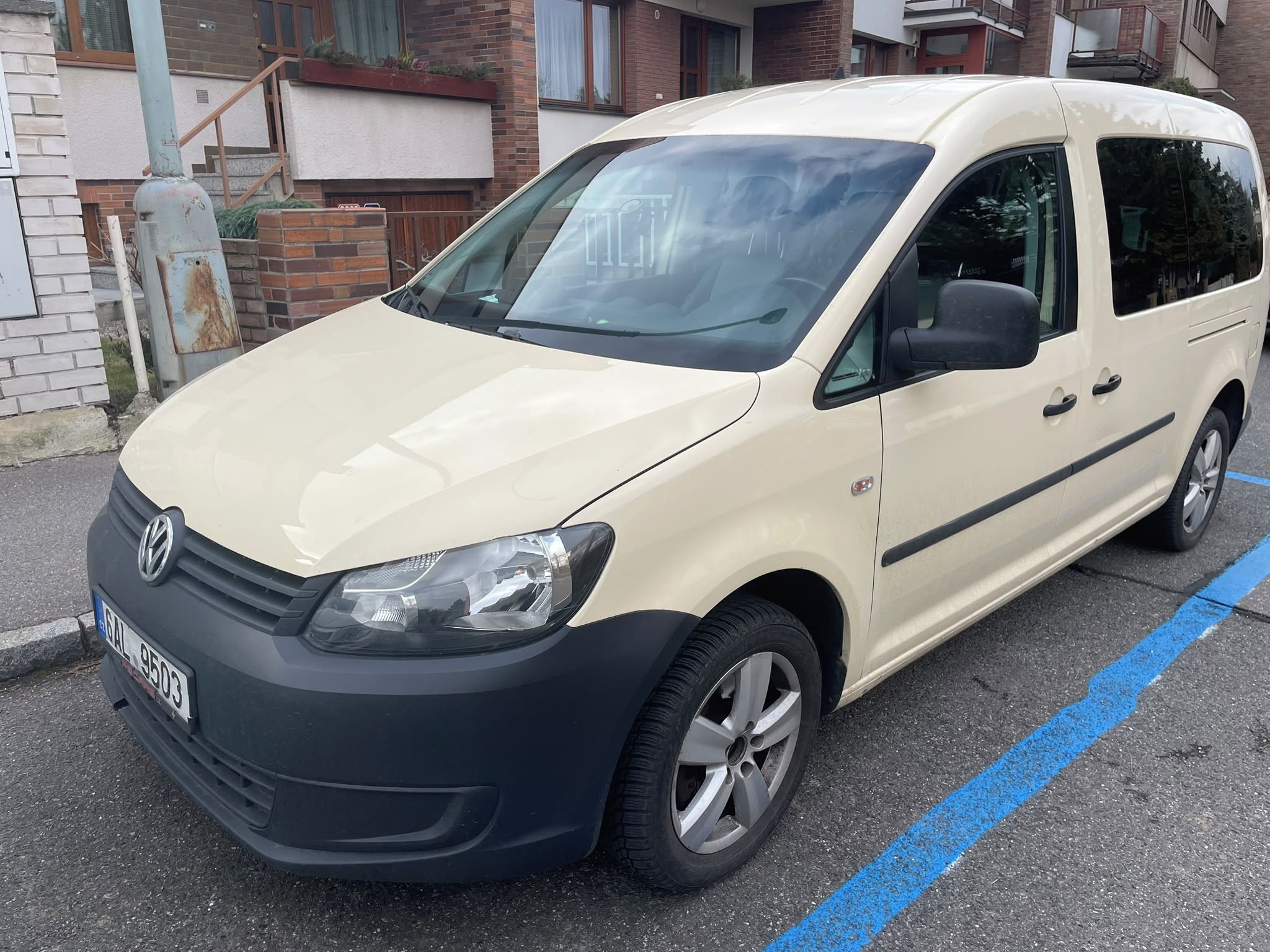 Volkswagen Caddy, 1.6 TDI servisováno - fotka 3