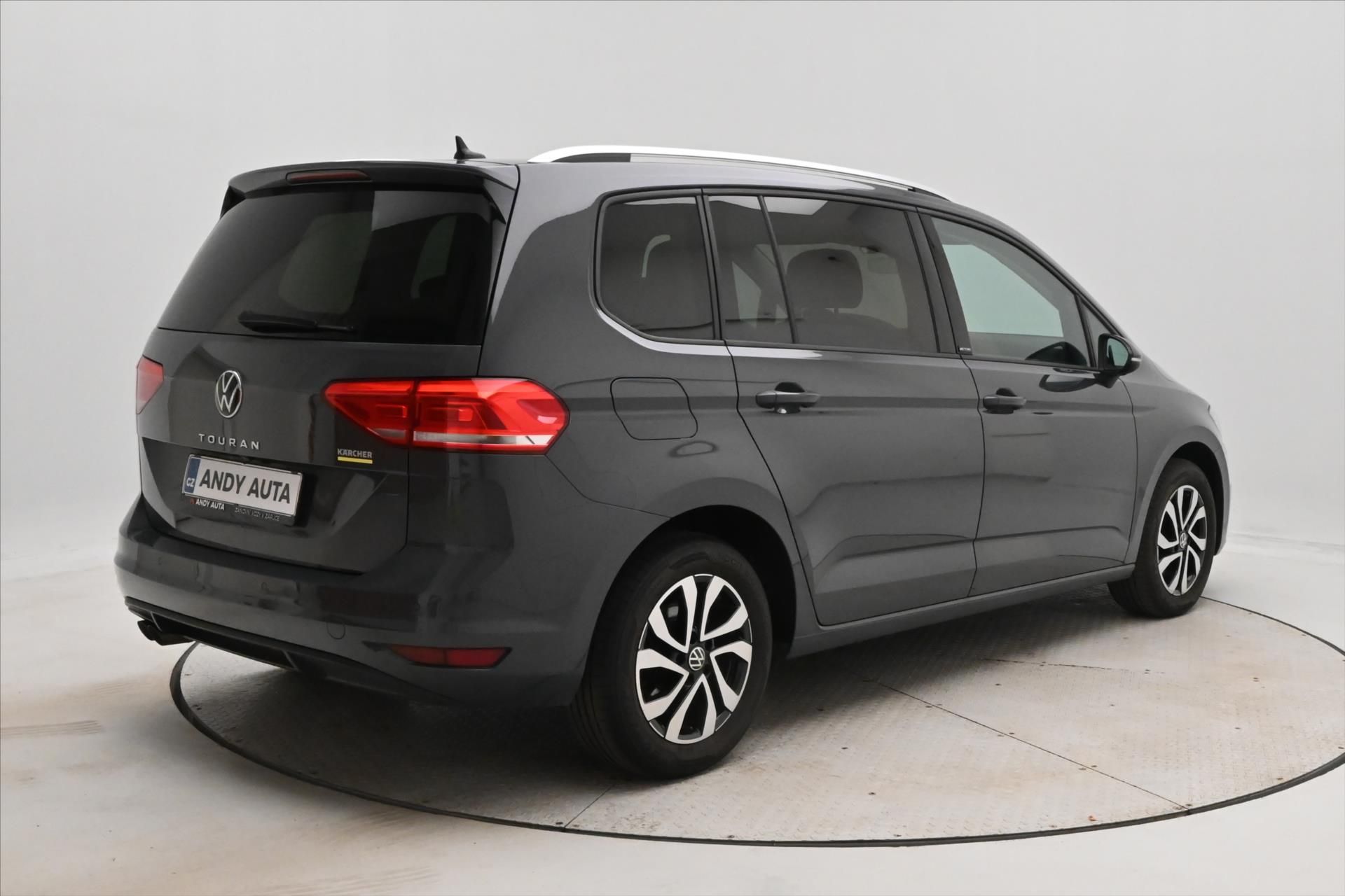 Volkswagen Touran, 2,0 TDI 110kW Active Záruka až - fotka 5