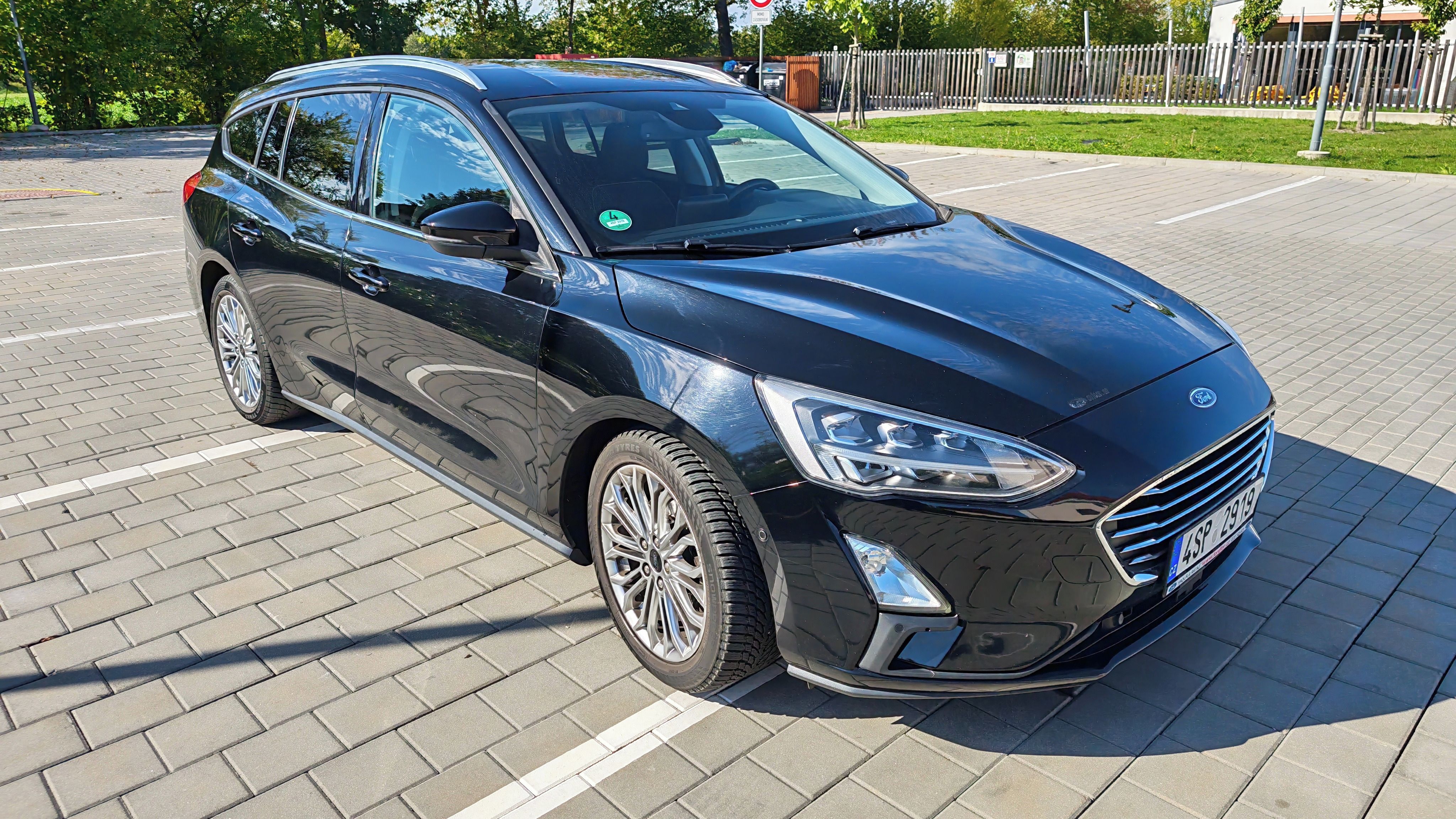 Ford Focus, 2.0 110kW Titanium, ČR, servis - fotka 2