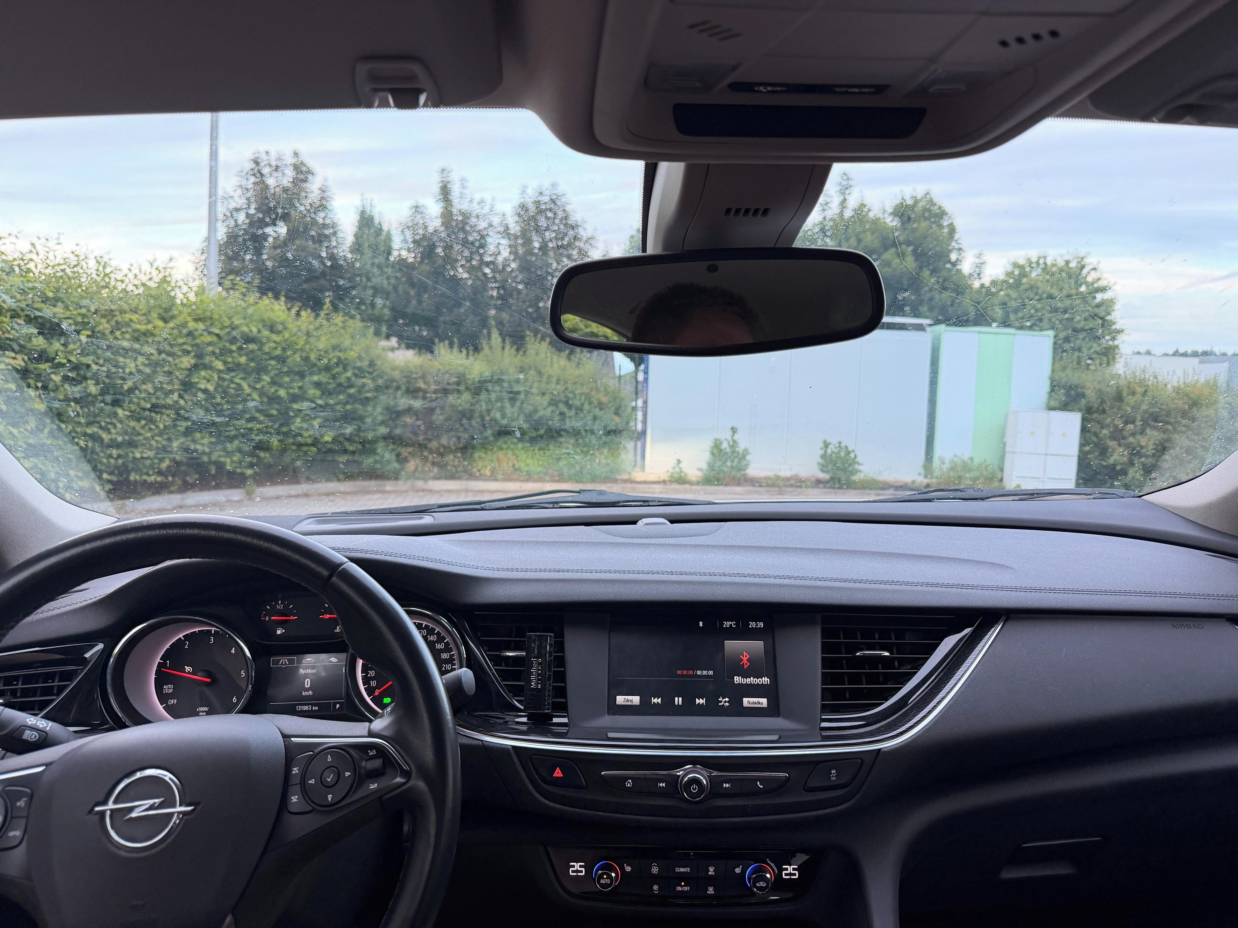 Opel Insignia, Opel Insignia Grand Sport 2.0 - fotka 6